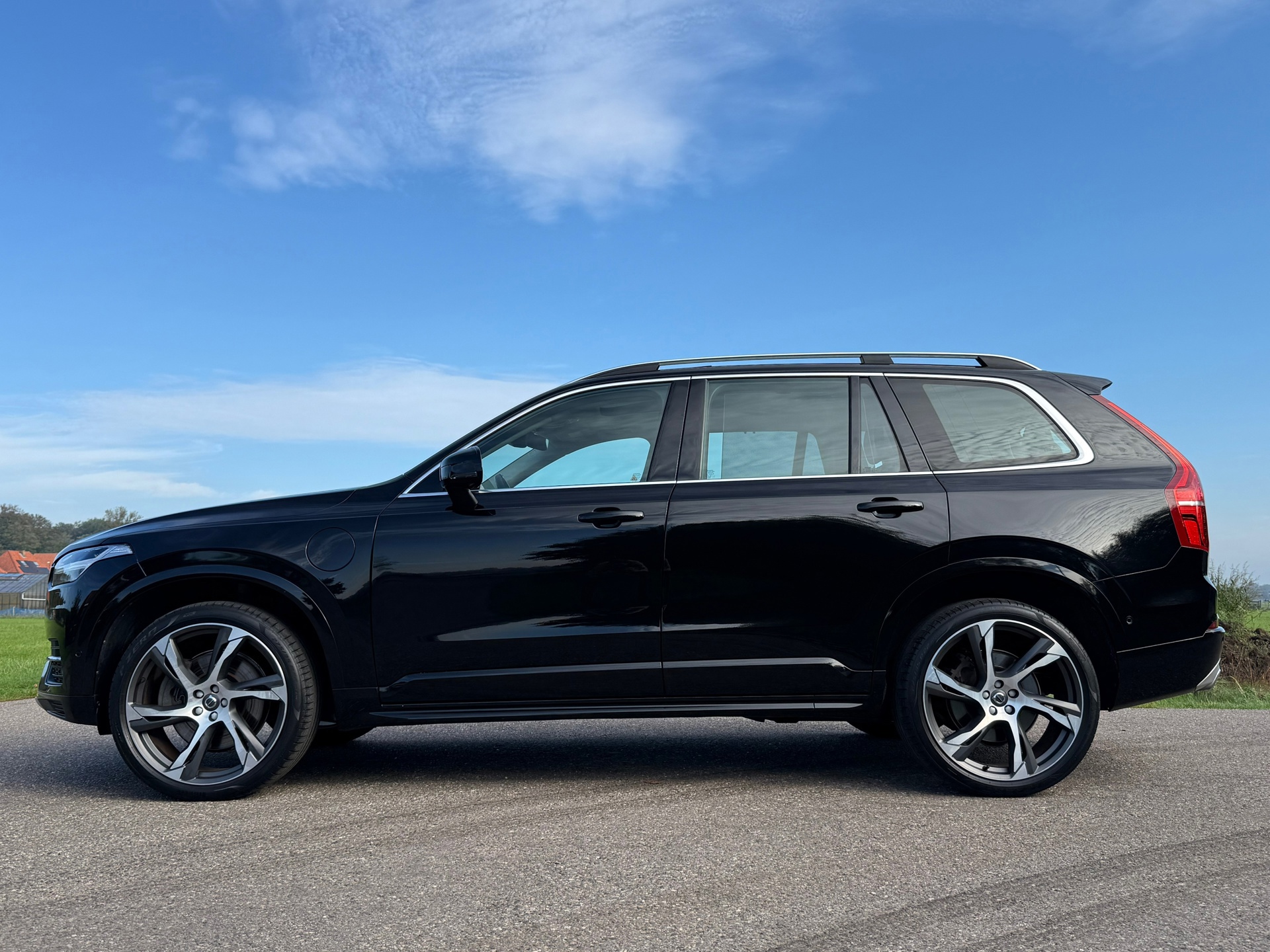 Volvo XC90 2.0 T8 Twin Engine AWD Momentum (2019), foto 3