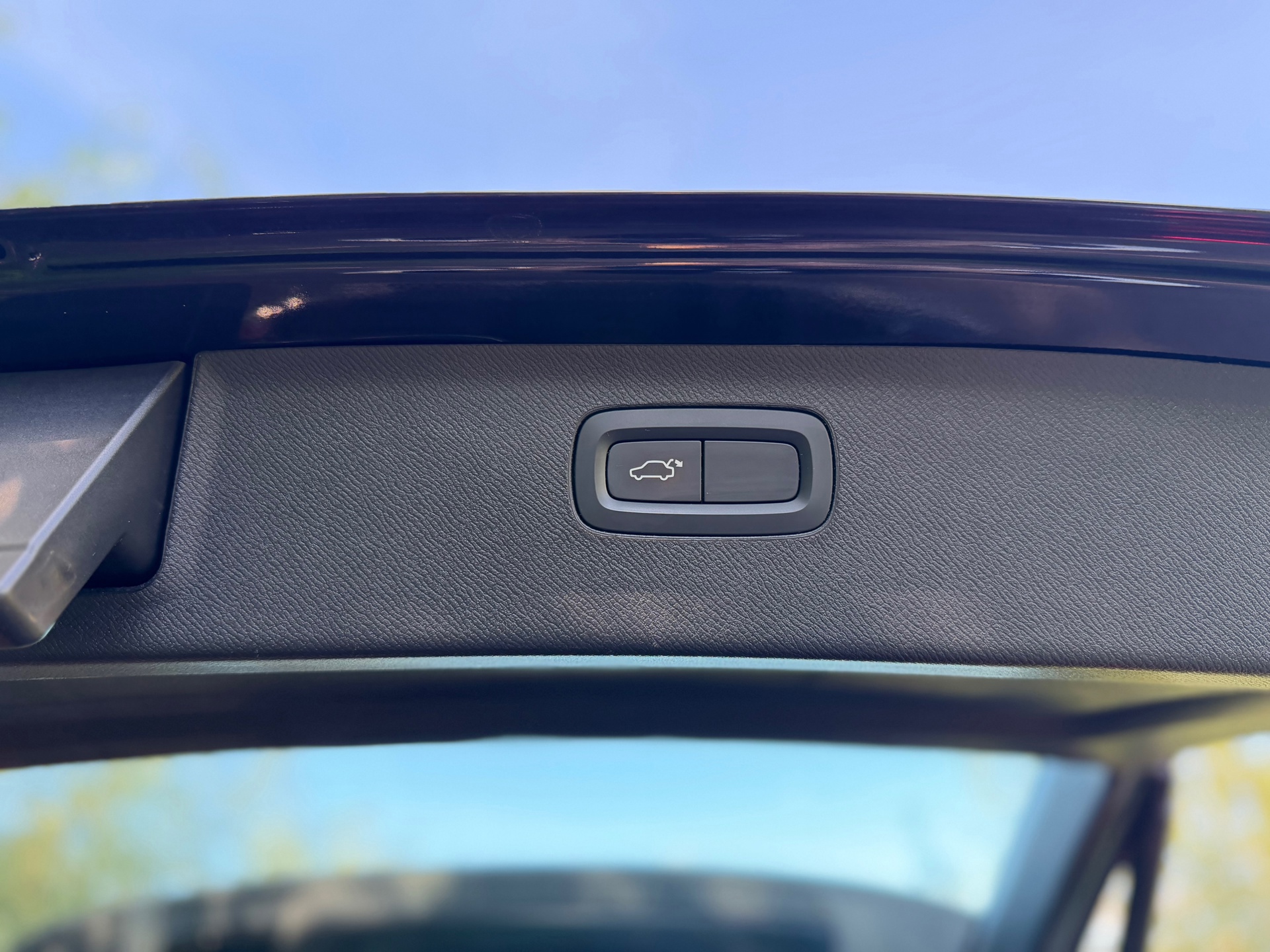 Volvo XC90 2.0 T8 Twin Engine AWD Momentum (2019), foto 29