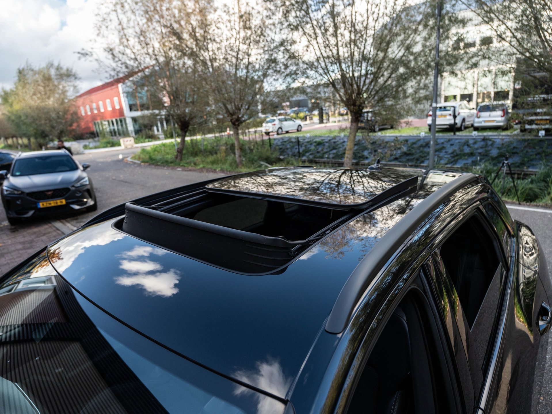 Audi E-tron 50 quattro Launch edition Black 71 kWh (2019), foto 14