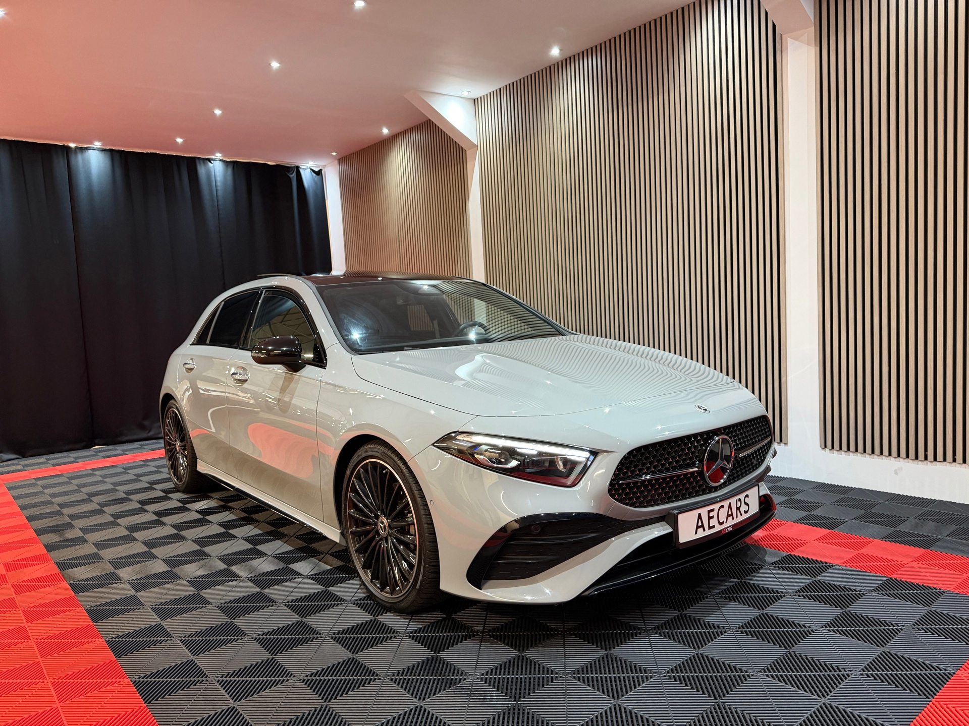 Mercedes-Benz A-klasse A200 Star Edition AMG Line LIMITED 2025 Alphine (2025), foto 2