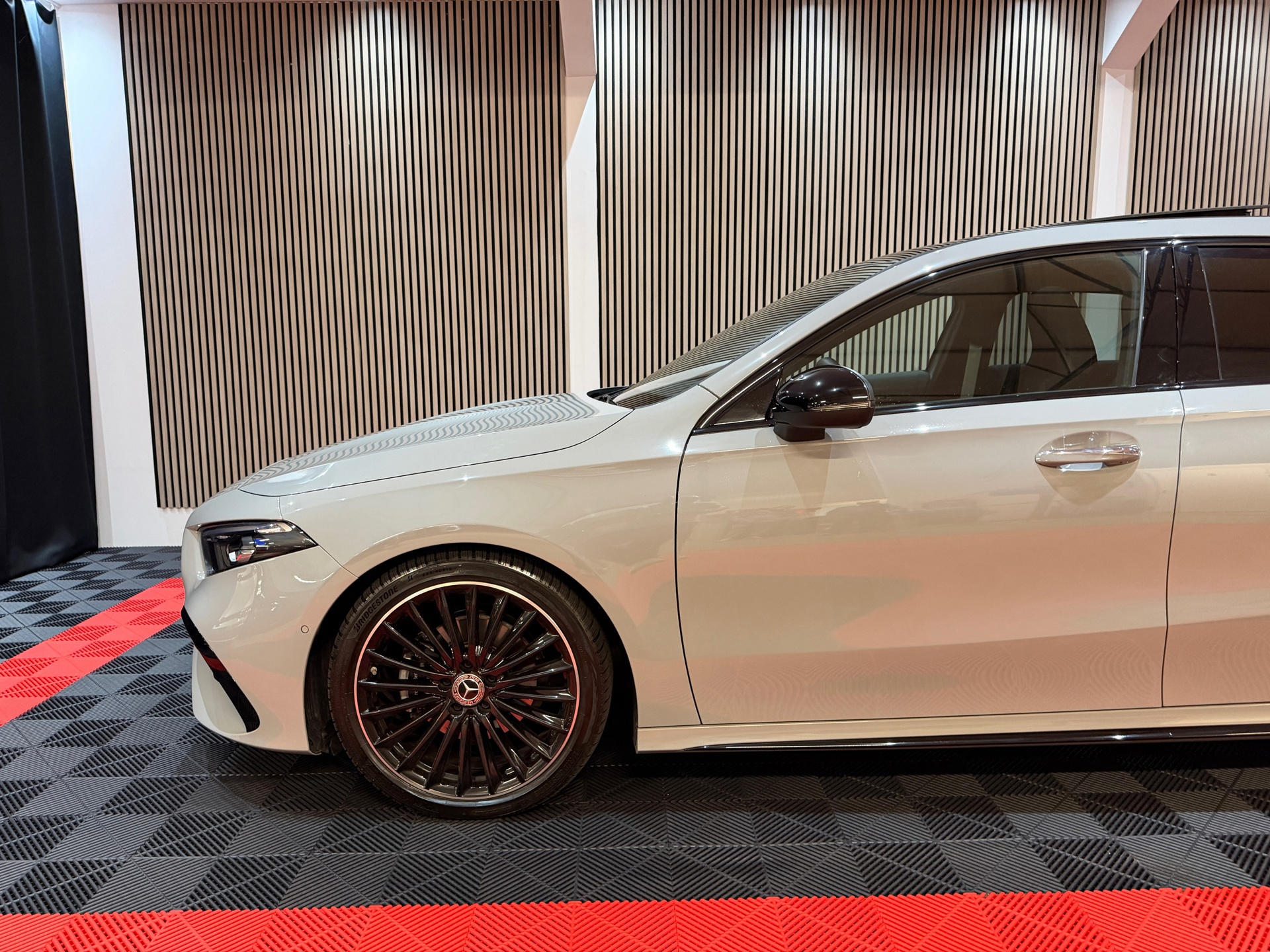 Mercedes-Benz A-klasse A200 Star Edition AMG Line LIMITED 2025 Alphine (2025), foto 11