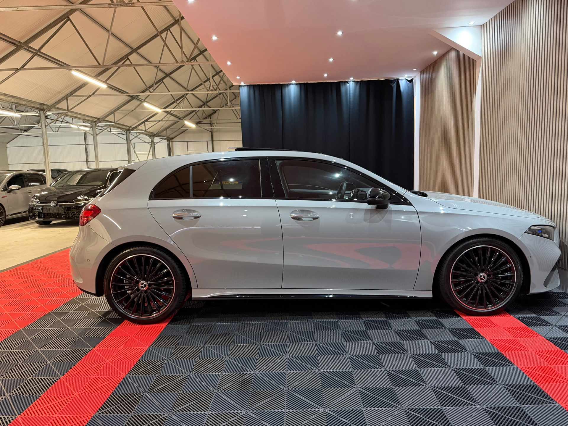 Mercedes-Benz A-klasse A200 Star Edition AMG Line LIMITED 2025 Alphine (2025), foto 16