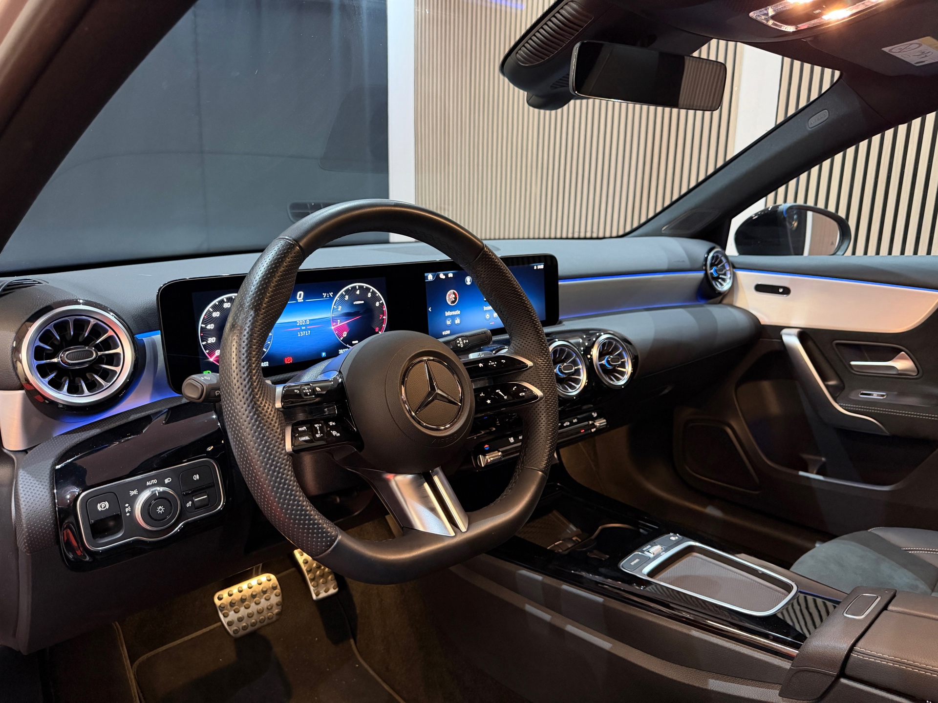 Mercedes-Benz A-klasse A200 Star Edition AMG Line LIMITED 2025 Alphine (2025), foto 21