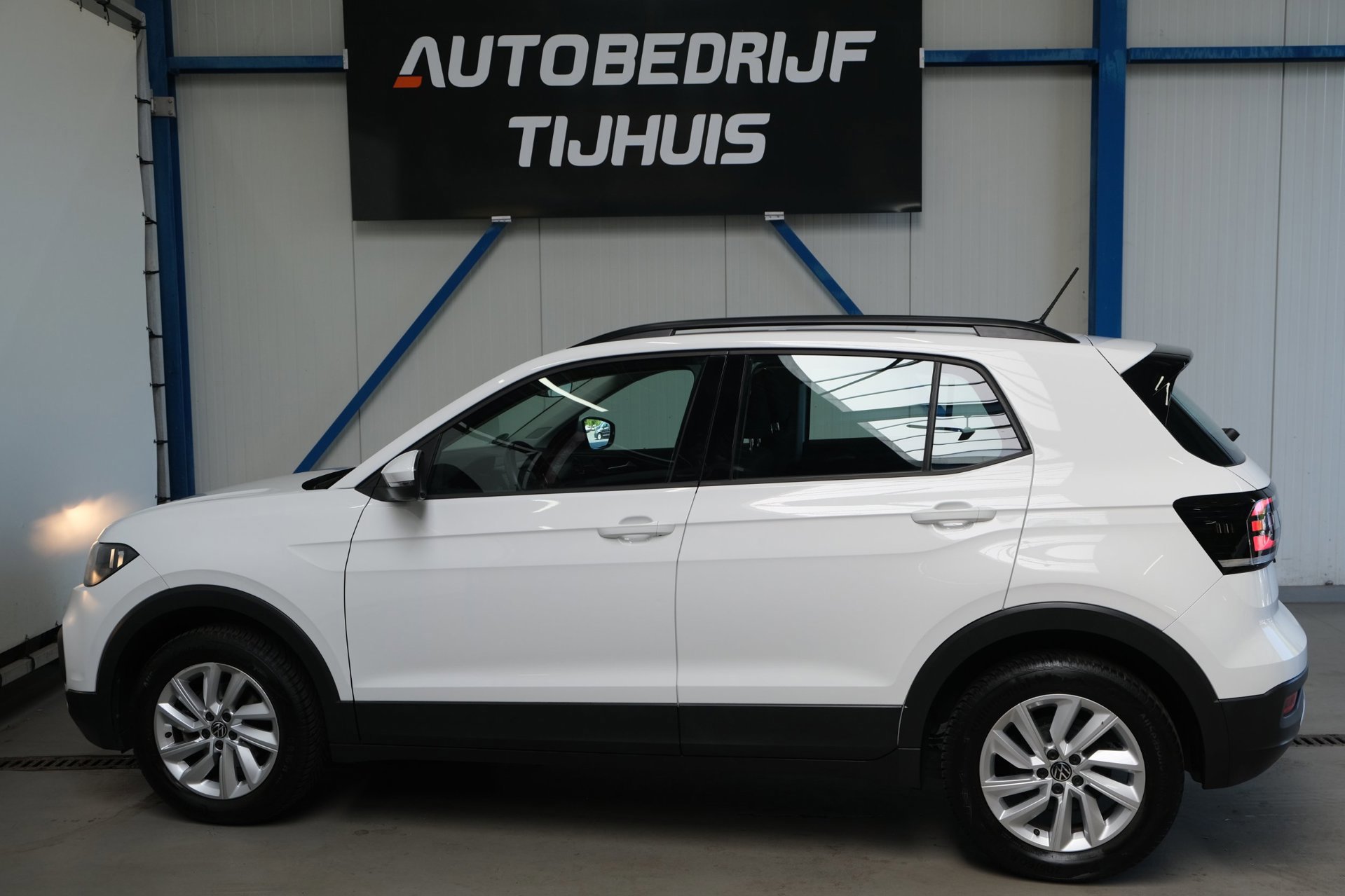 Volkswagen T-Cross 1.0 TSI Life (2022), foto 5