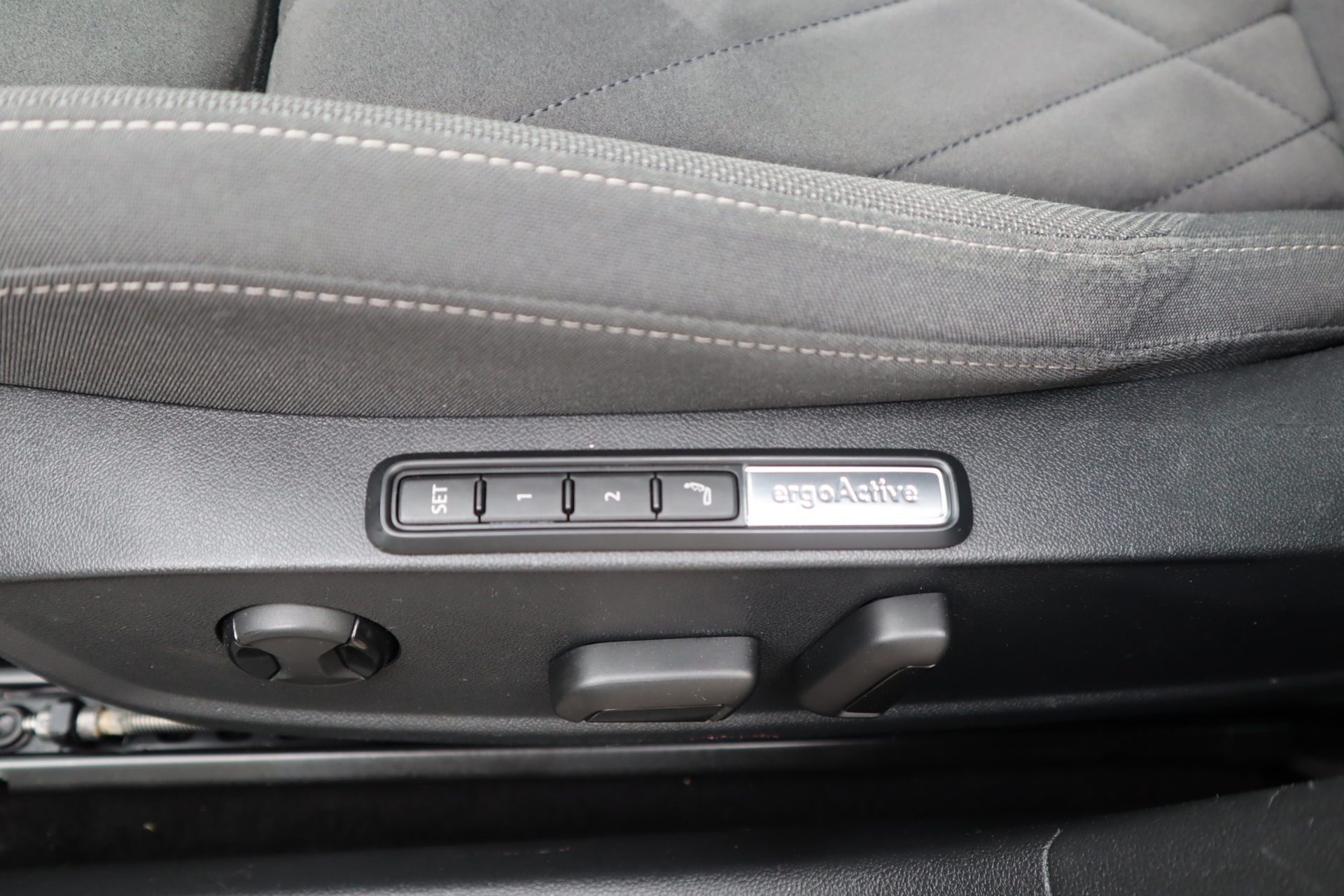 Volkswagen GOLF 1.4 eHybrid Style 150 PK (2022), foto 9