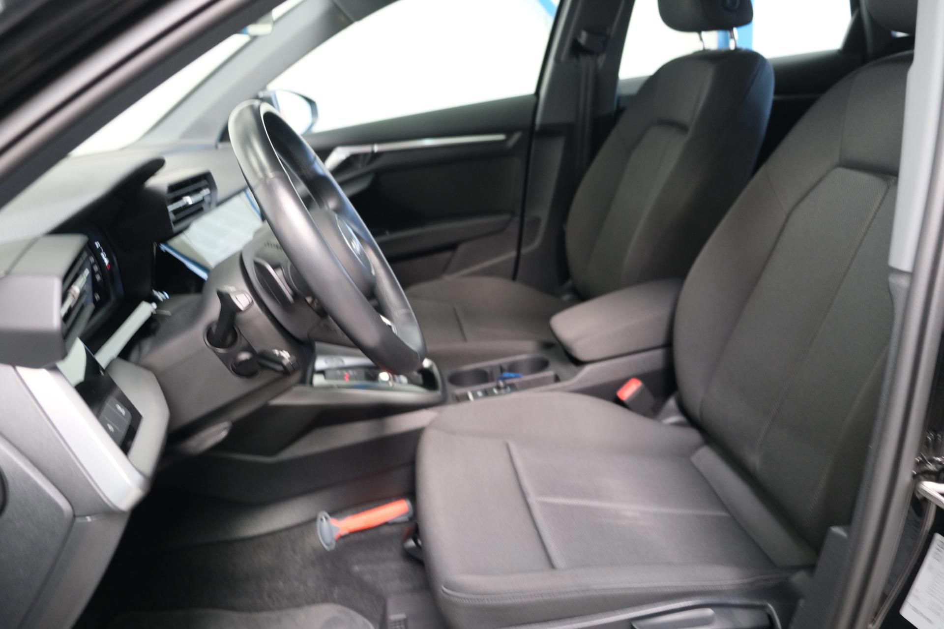 Audi A3 Sportback 30 TFSI Pro Line (2020), foto 12