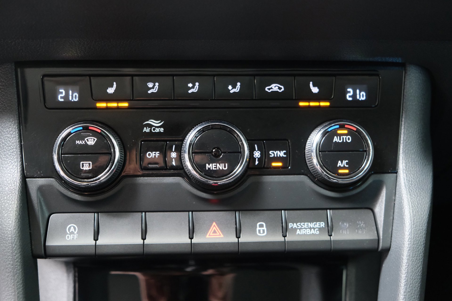 Skoda Karoq 1.0 TSI Style (2020), foto 21