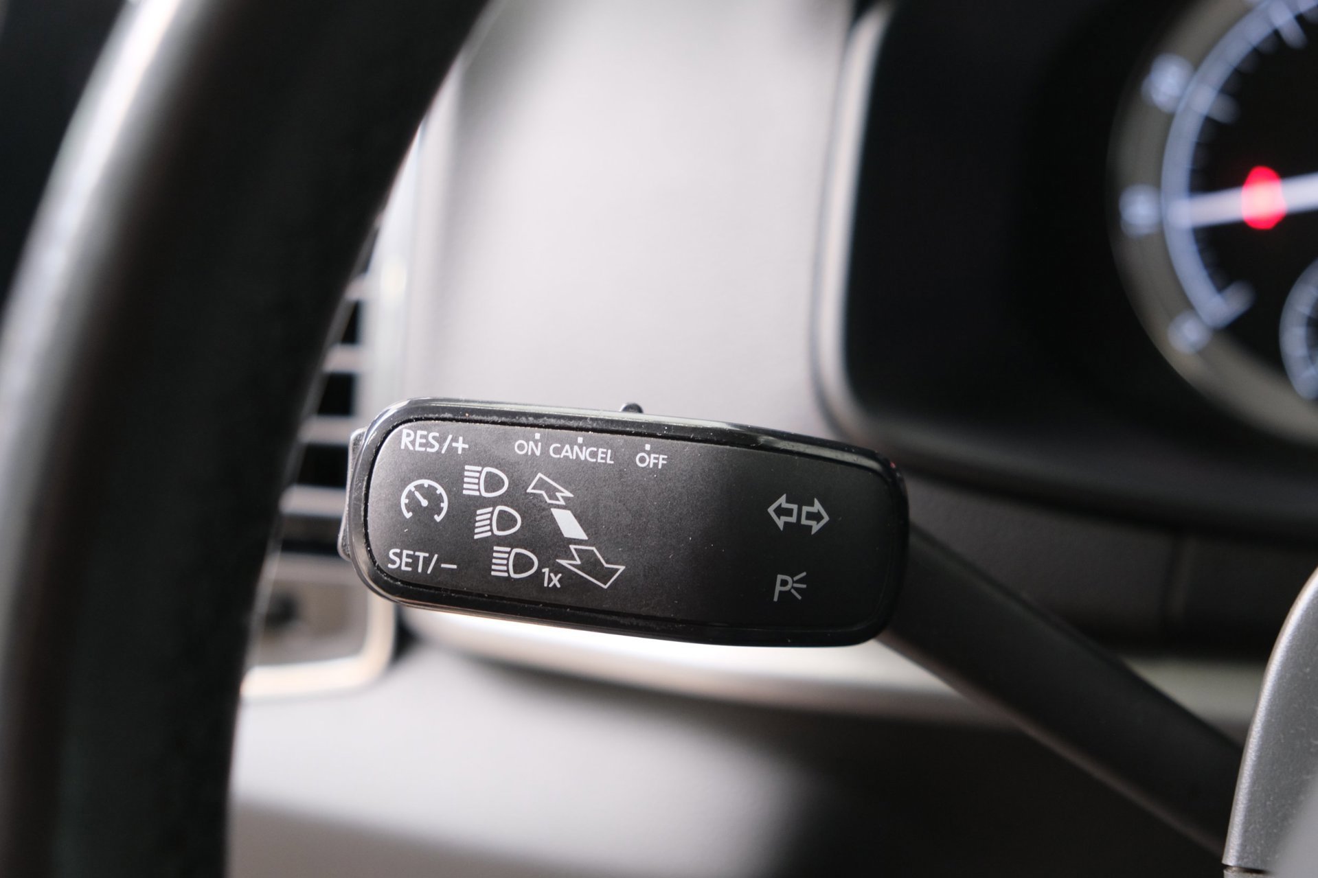 Skoda Karoq 1.0 TSI Style (2020), foto 25