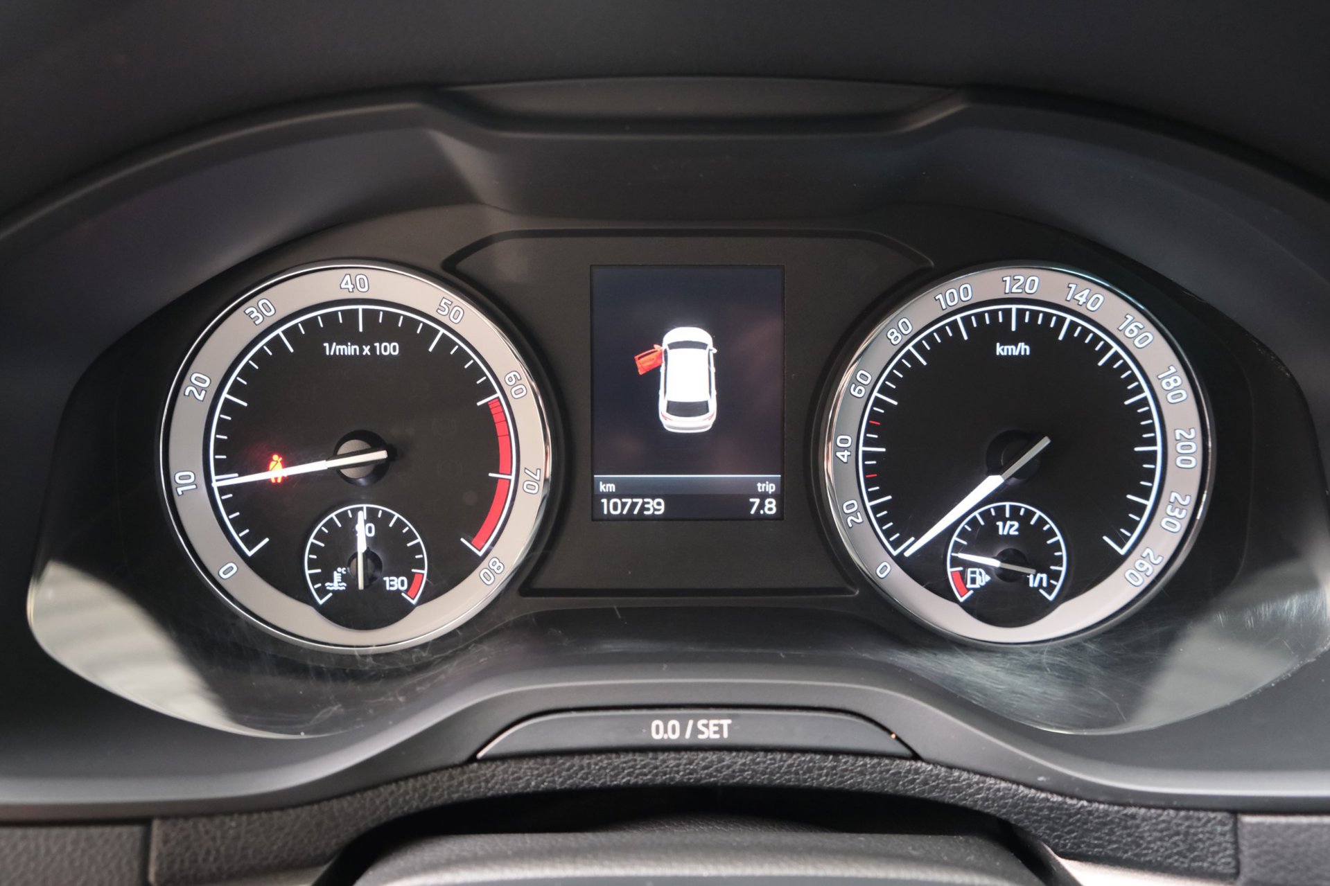 Skoda Karoq 1.0 TSI Style (2020), foto 26