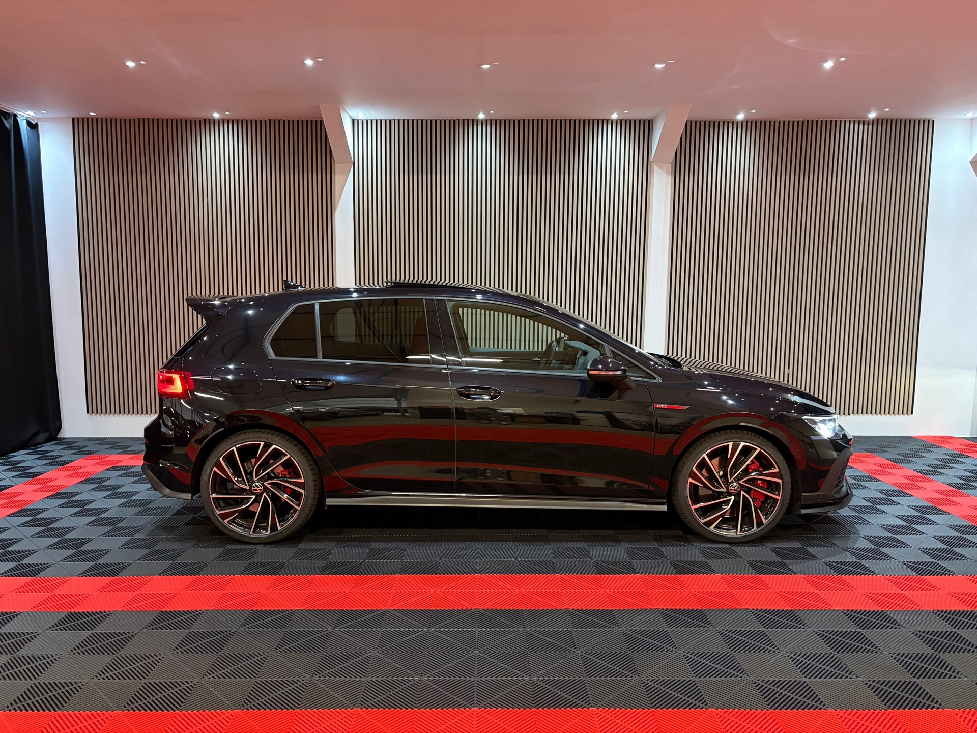 Volkswagen Golf 2.0 TSI GTI Clubsport (2023), foto 2