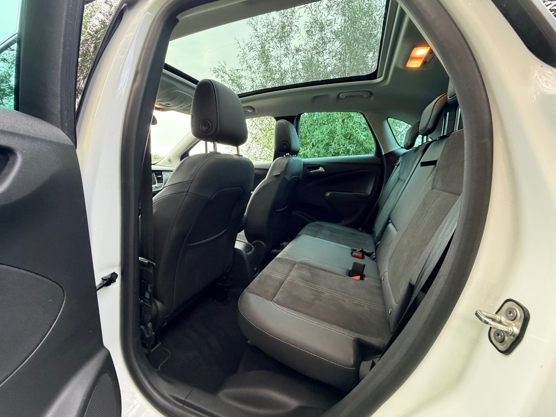 Opel Crossland 1.2 Turbo Ultimate (2021), foto 17