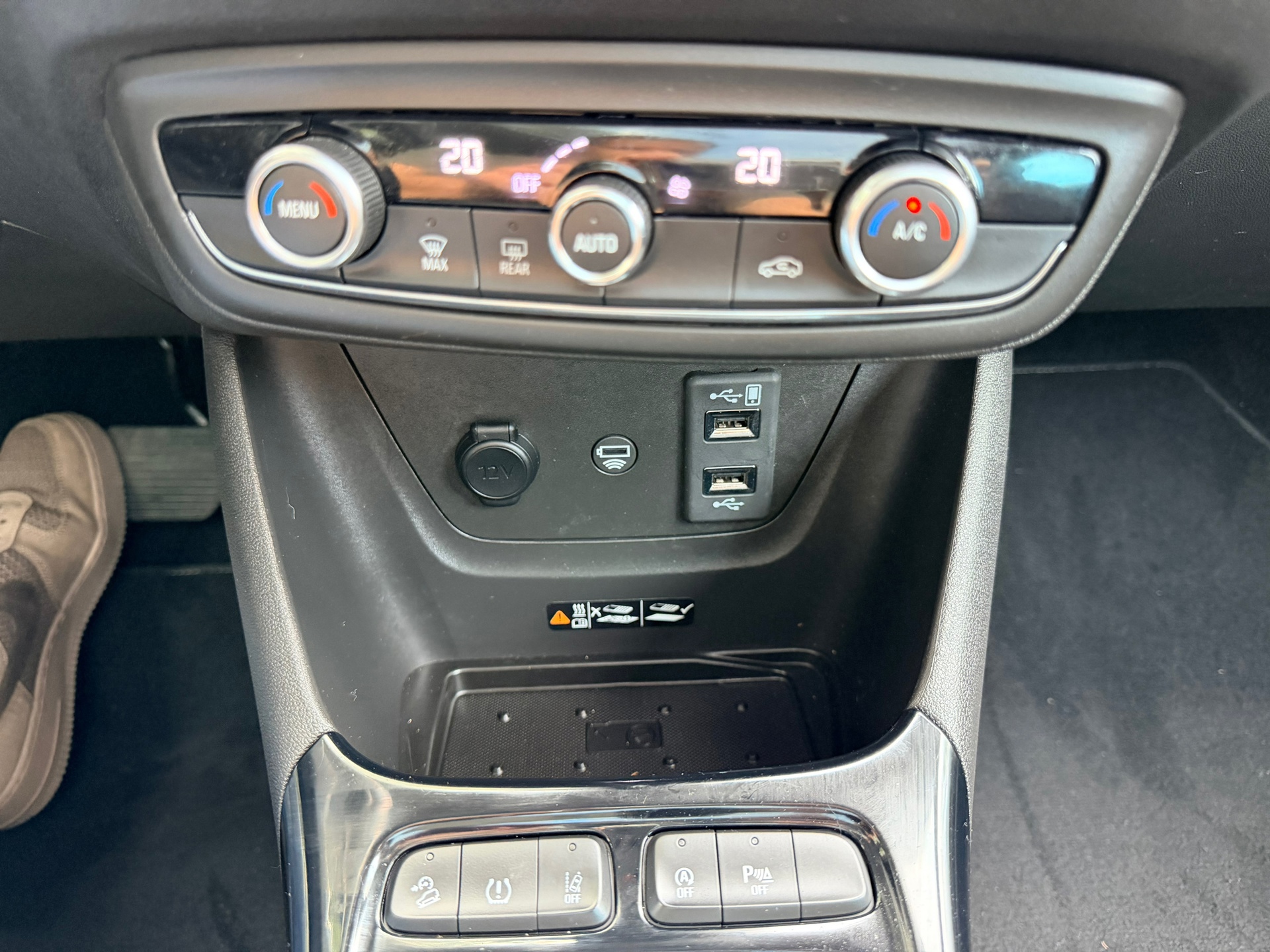 Opel Crossland 1.2 Turbo Ultimate (2021), foto 24