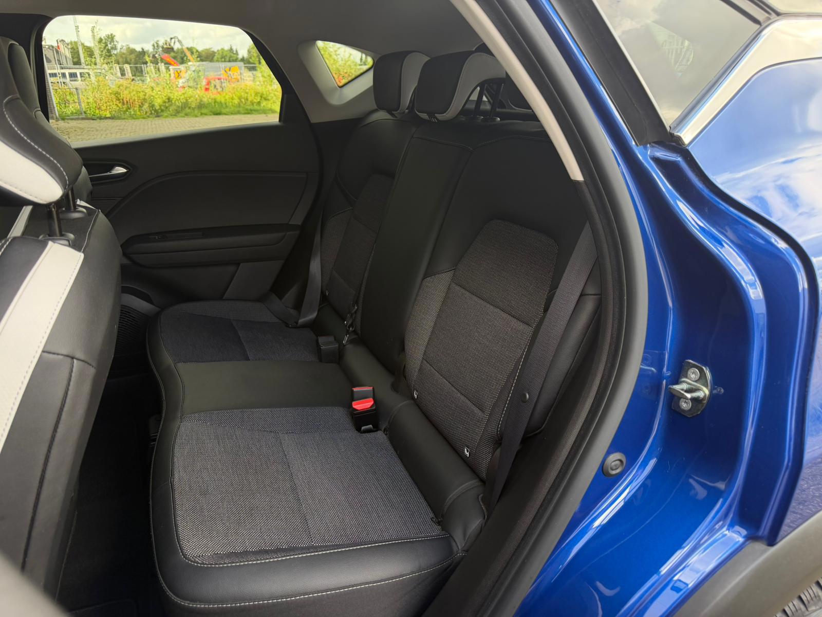 Renault Captur 1.0 TCe 90 techno (2023), foto 17