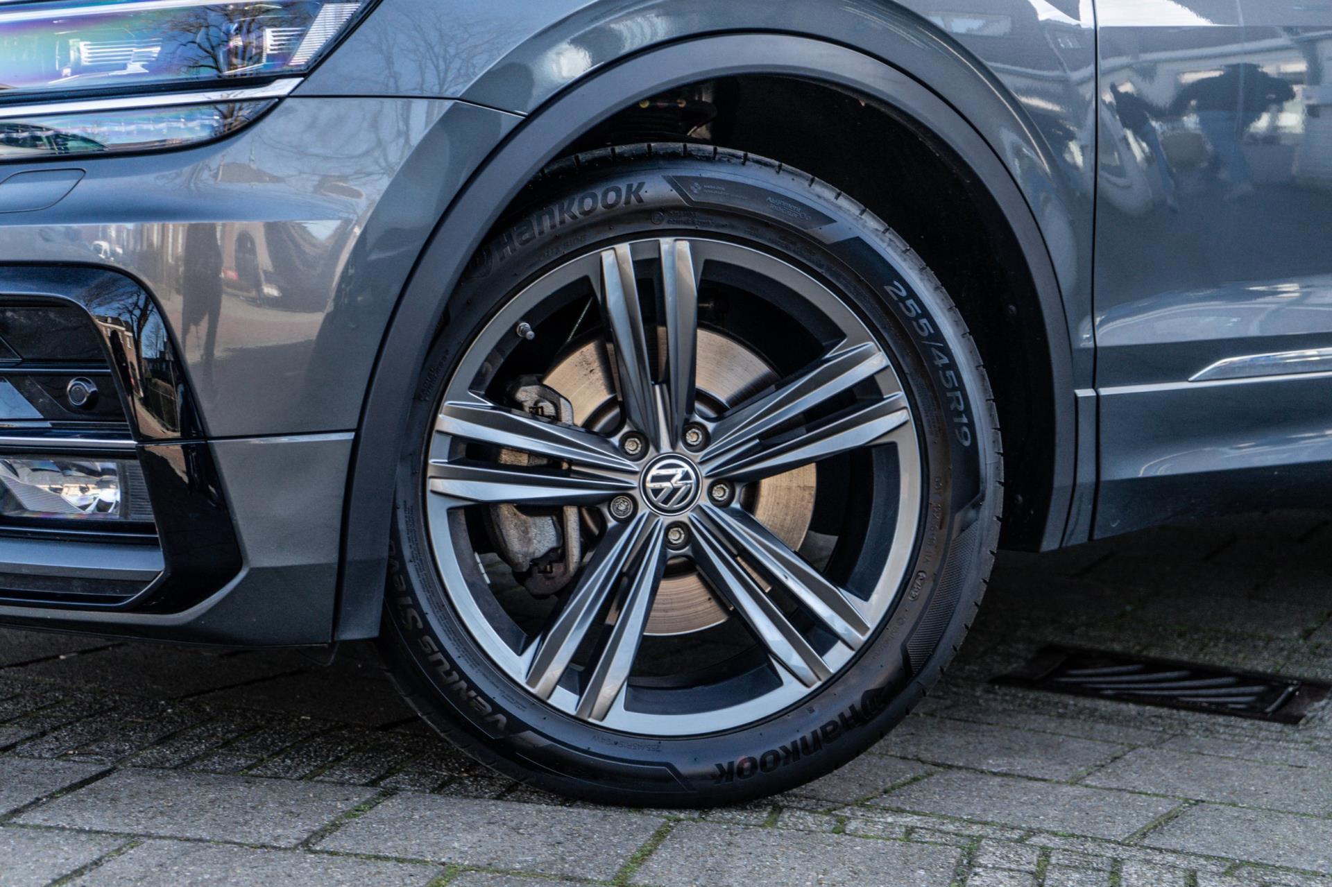 Volkswagen Tiguan 2.0 TSI 220PK 4Motion R-Line (2017), foto 3