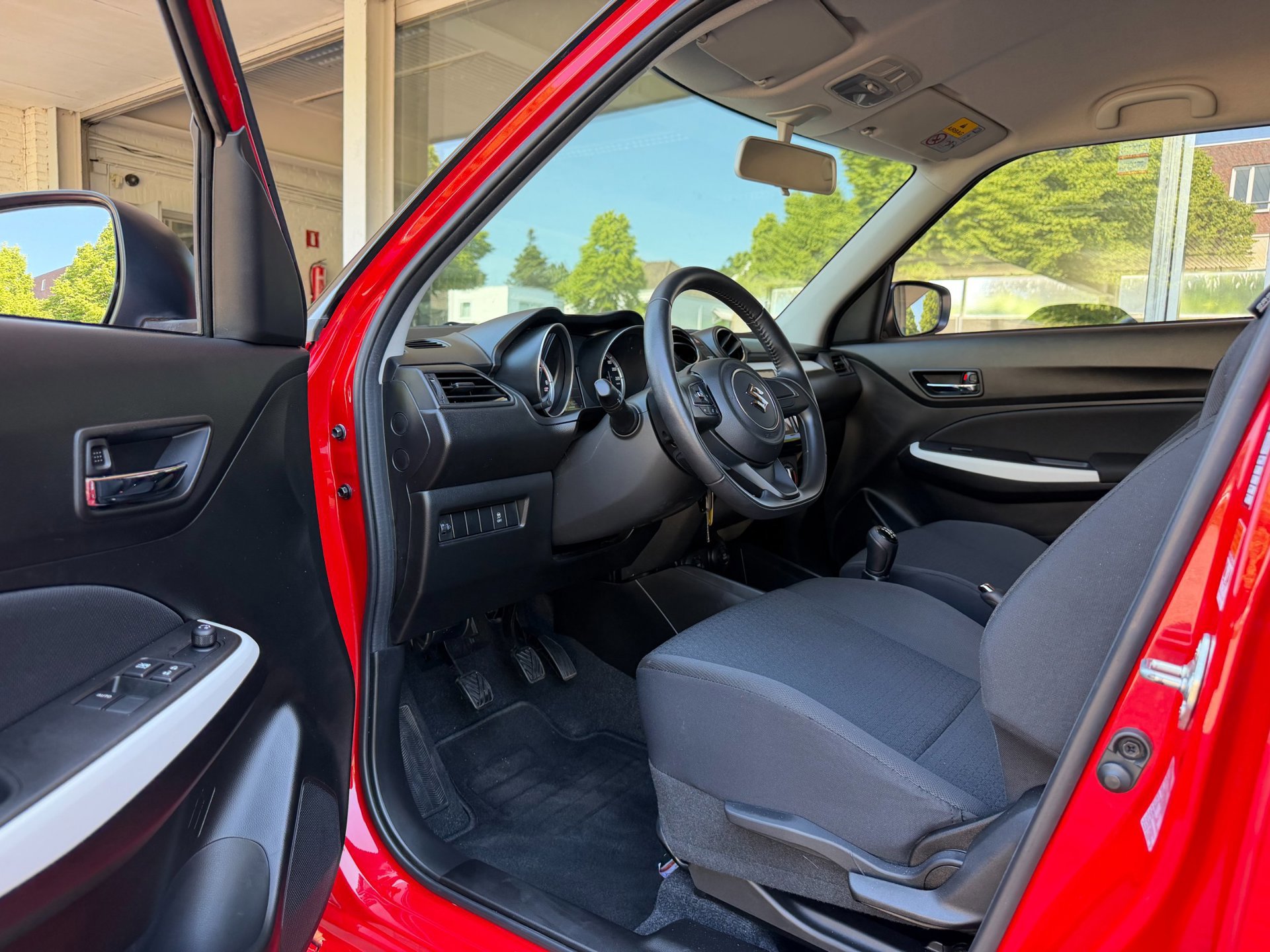 Suzuki Swift 1.2 Business Edition (2017), foto 7