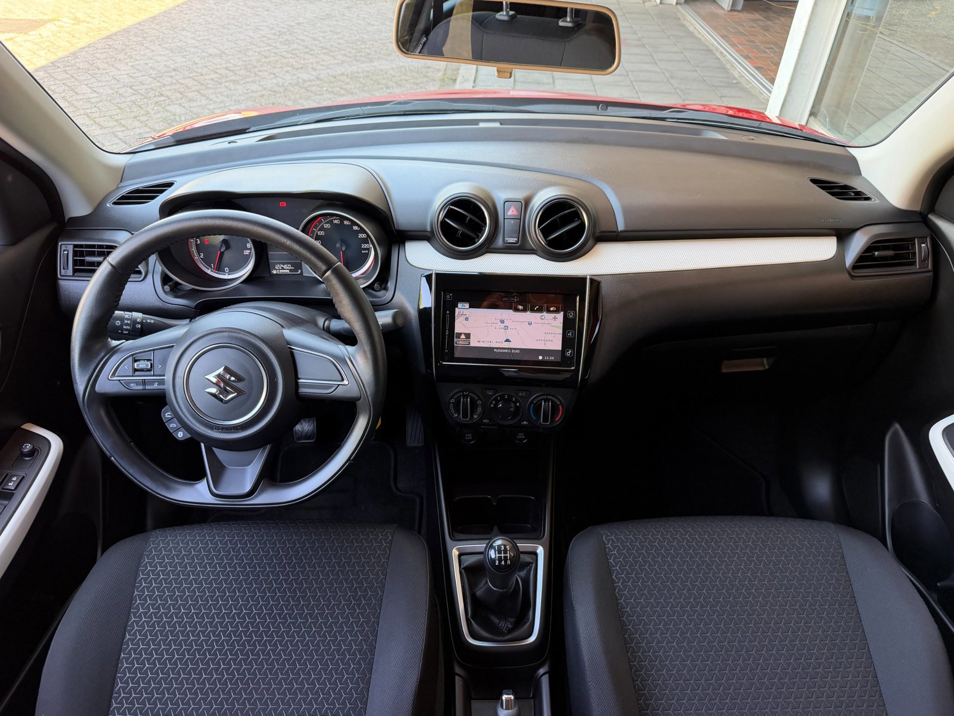 Suzuki Swift 1.2 Business Edition (2017), foto 8