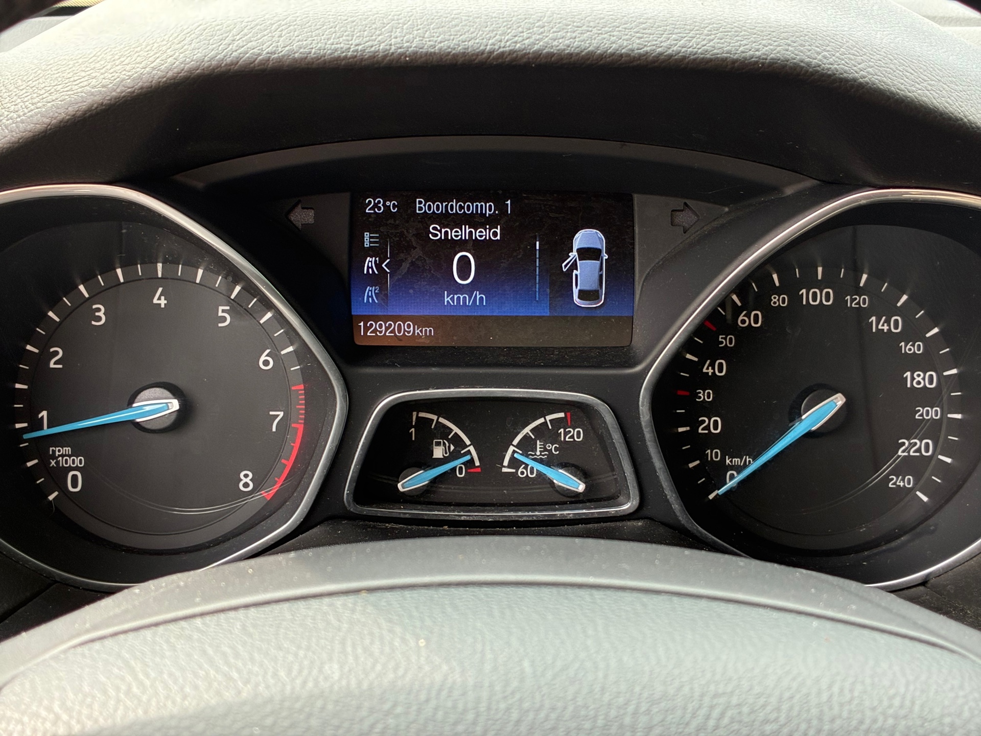 Ford Focus 1.0 ST-Line (2018), foto 16