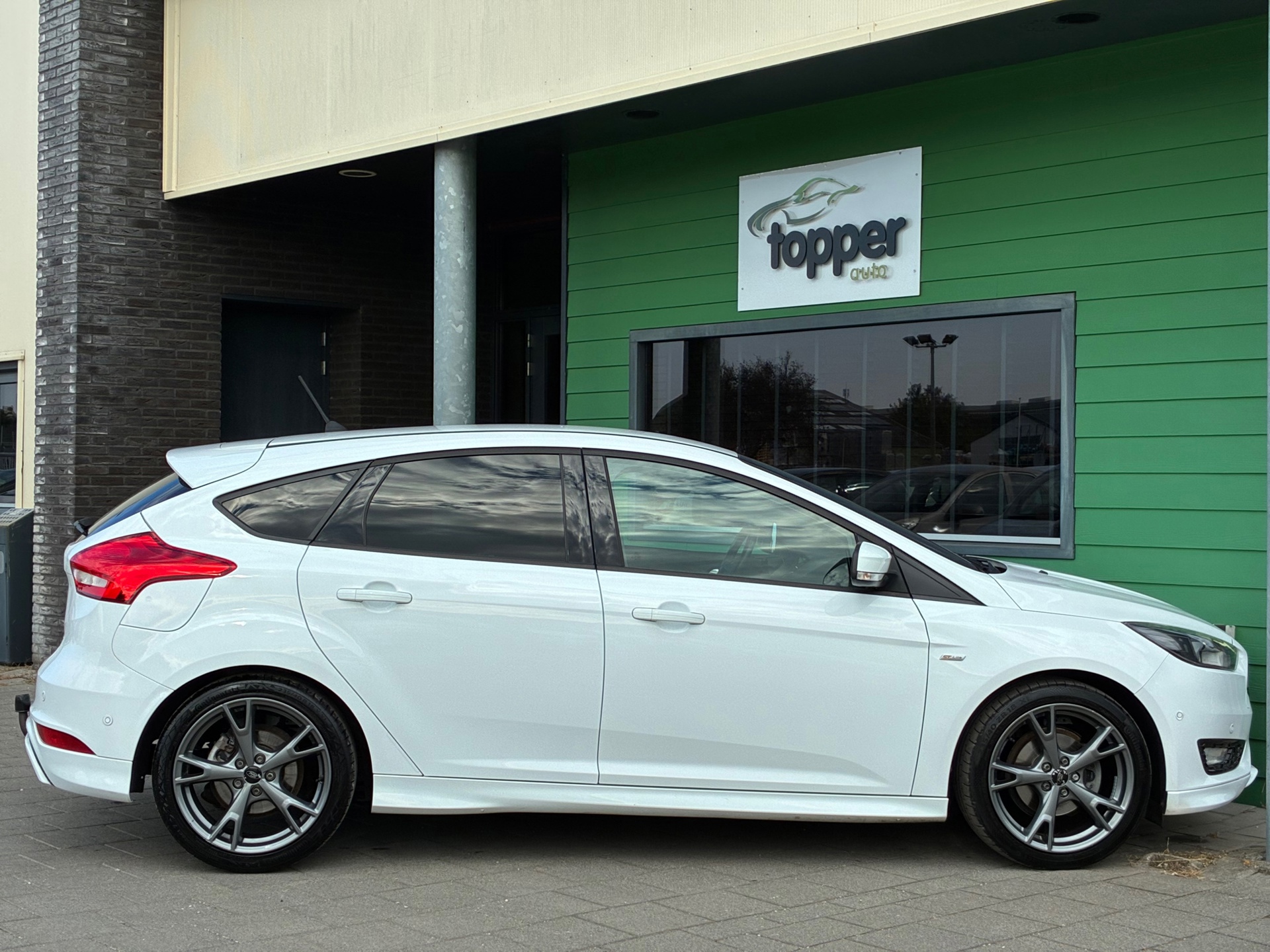 Ford Focus 1.0 ST-Line (2018), foto 7
