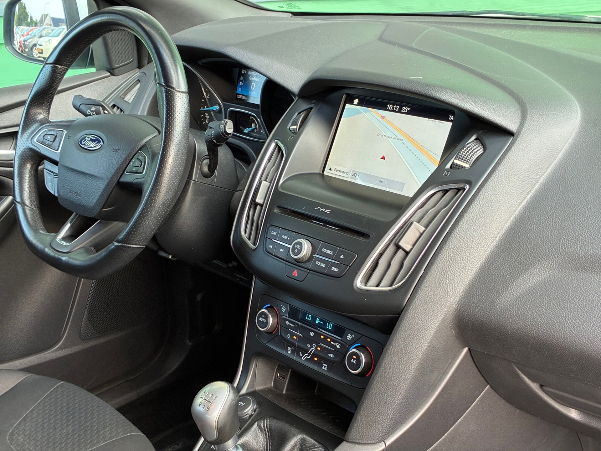 Ford Focus 1.0 ST-Line (2018), foto 10