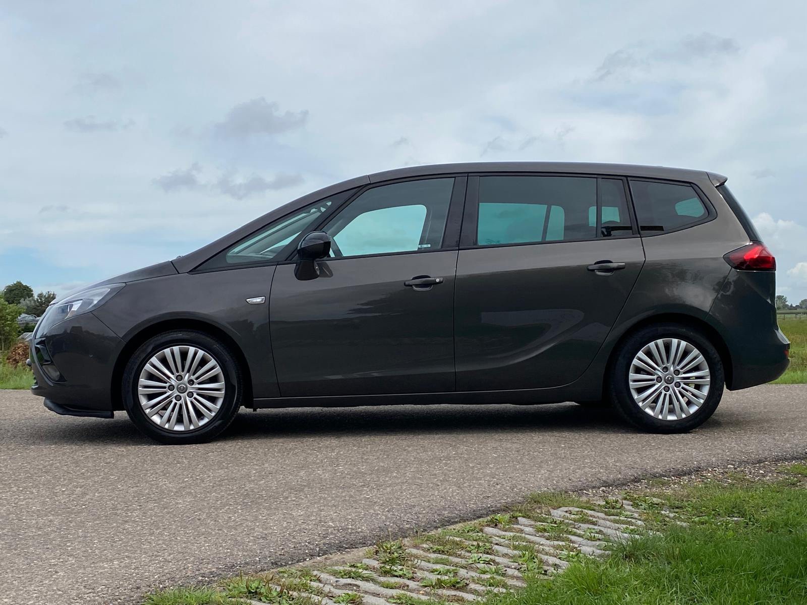 Opel Zafira Tourer 1.4 Edition mpv 7ps. Camera (2016), foto 13