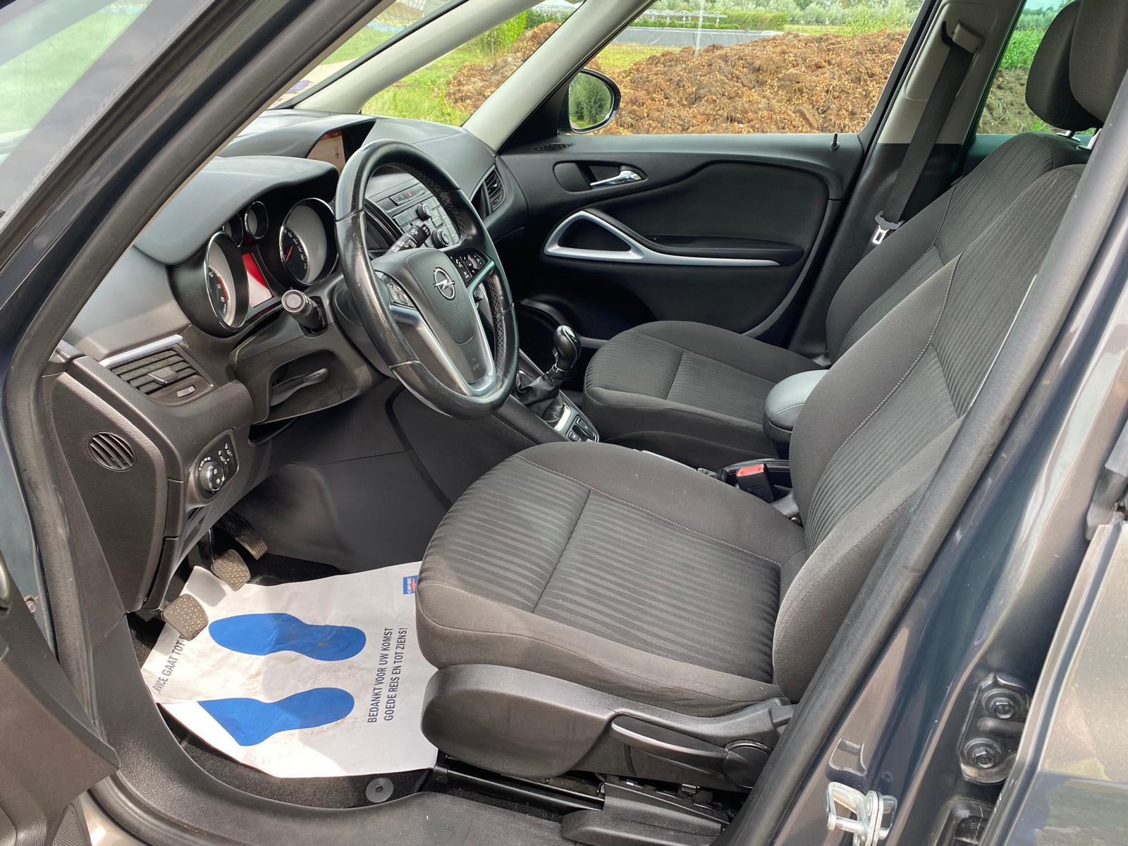 Opel Zafira Tourer 1.4 Edition mpv 7ps. Camera (2016), foto 18