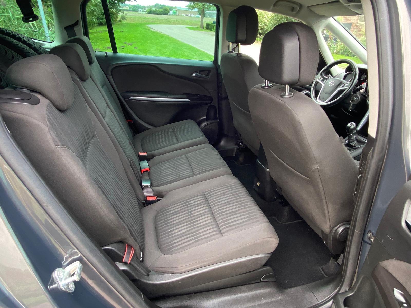 Opel Zafira Tourer 1.4 Edition mpv 7ps. Camera (2016), foto 23
