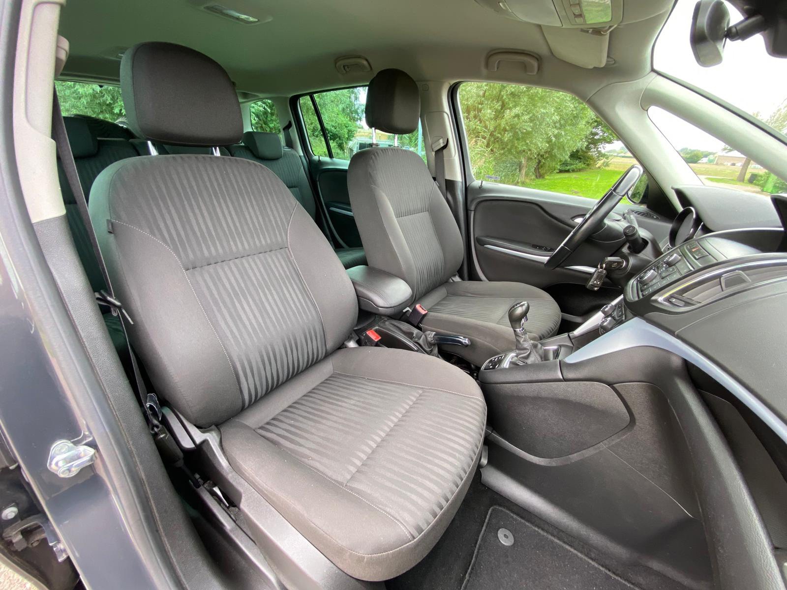 Opel Zafira Tourer 1.4 Edition mpv 7ps. Camera (2016), foto 6