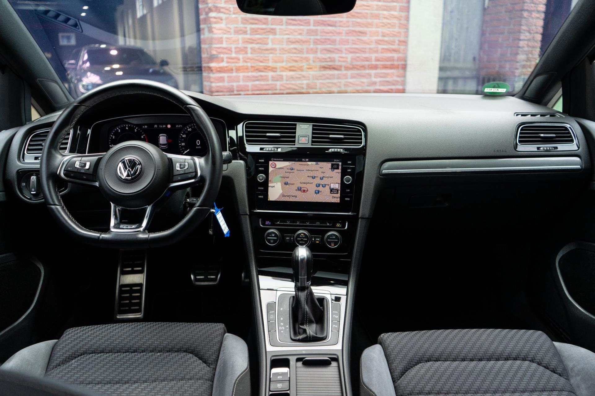 Volkswagen Golf 1.5 TSI Highline R-Line 150PK (2018), foto 3