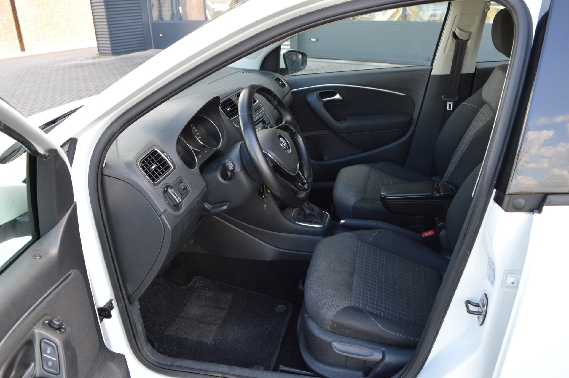 Volkswagen Polo 1.2 TSI Comfortline (2016), foto 9