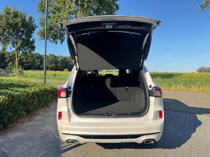 Ford Kuga 2.5 PHEV ST-Line X Vignale (2023), foto 42