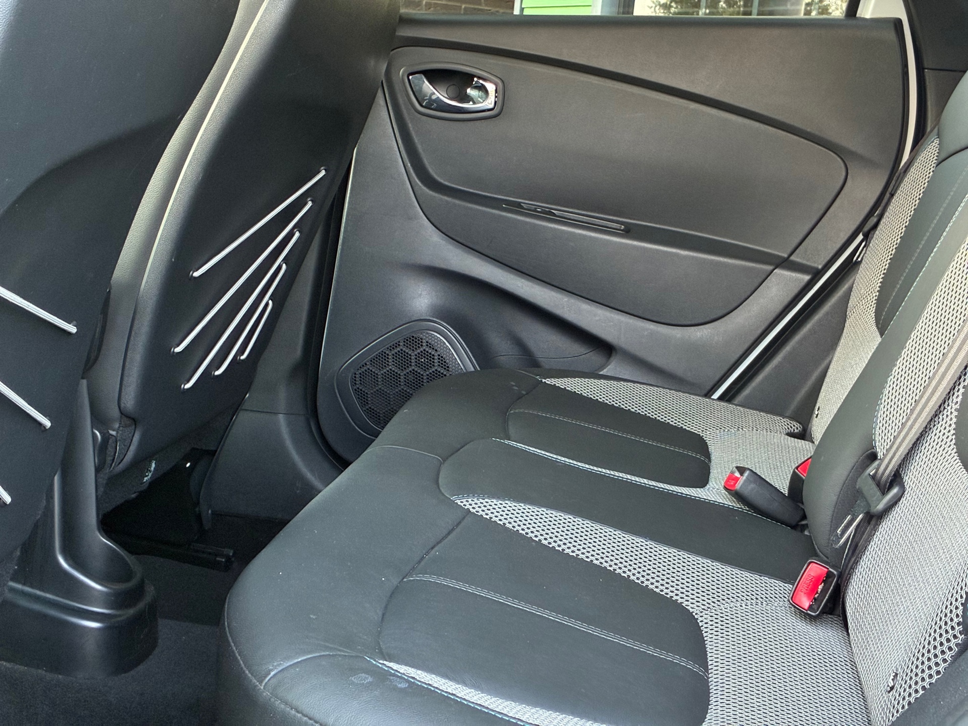 Renault Captur 1.2 TCe Wave (2016), foto 14
