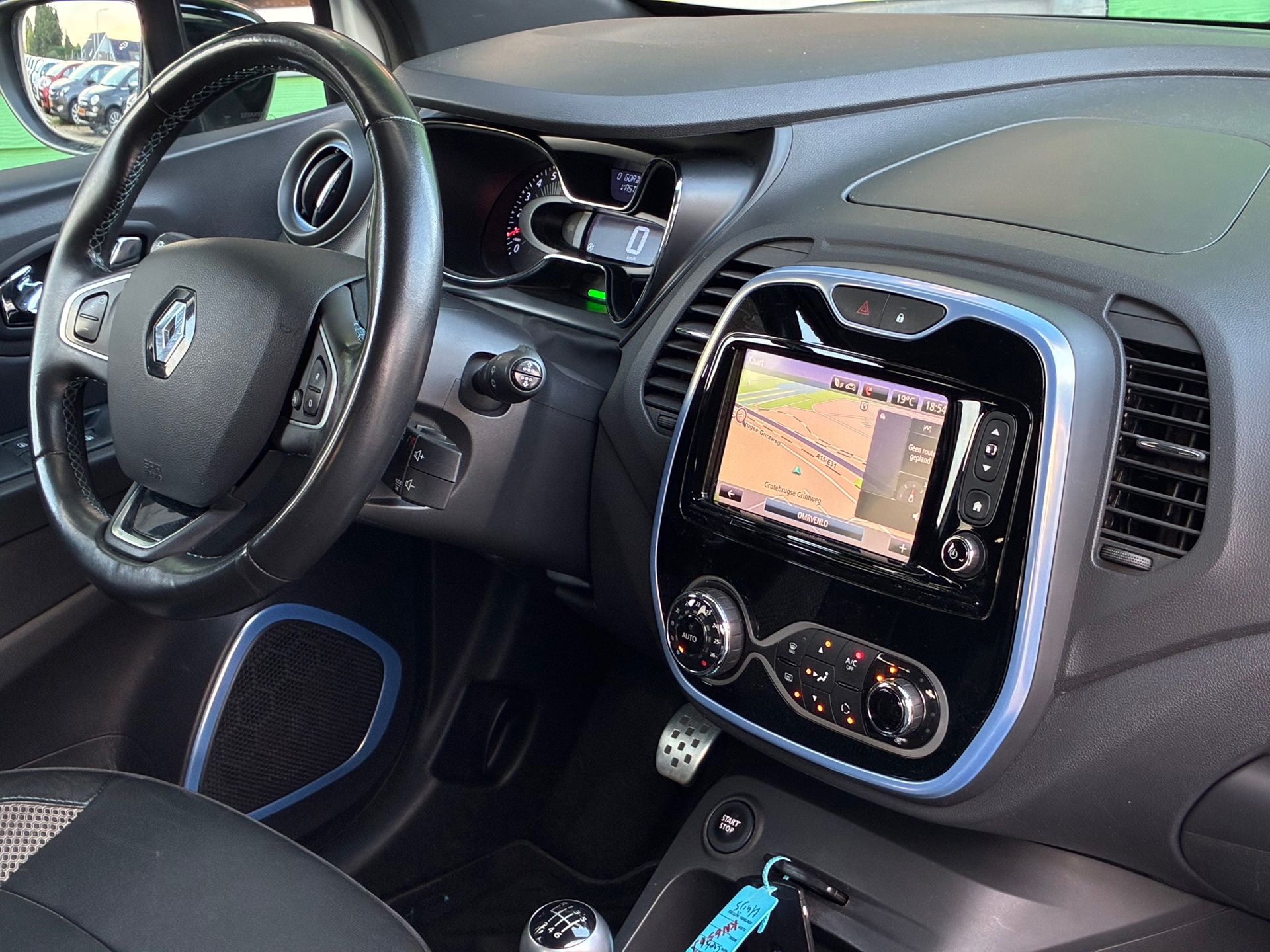 Renault Captur 1.2 TCe Wave (2016), foto 10