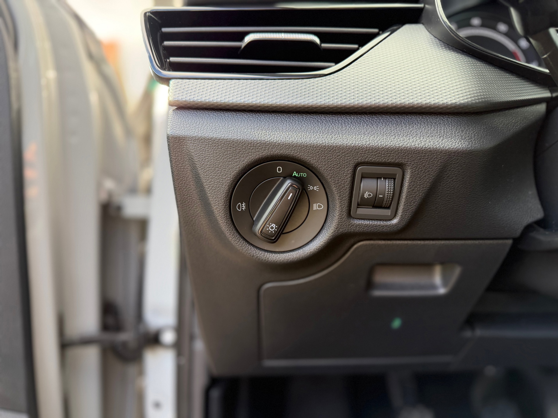 Skoda Kamiq 1.0 TSI Ambition (2020), foto 15