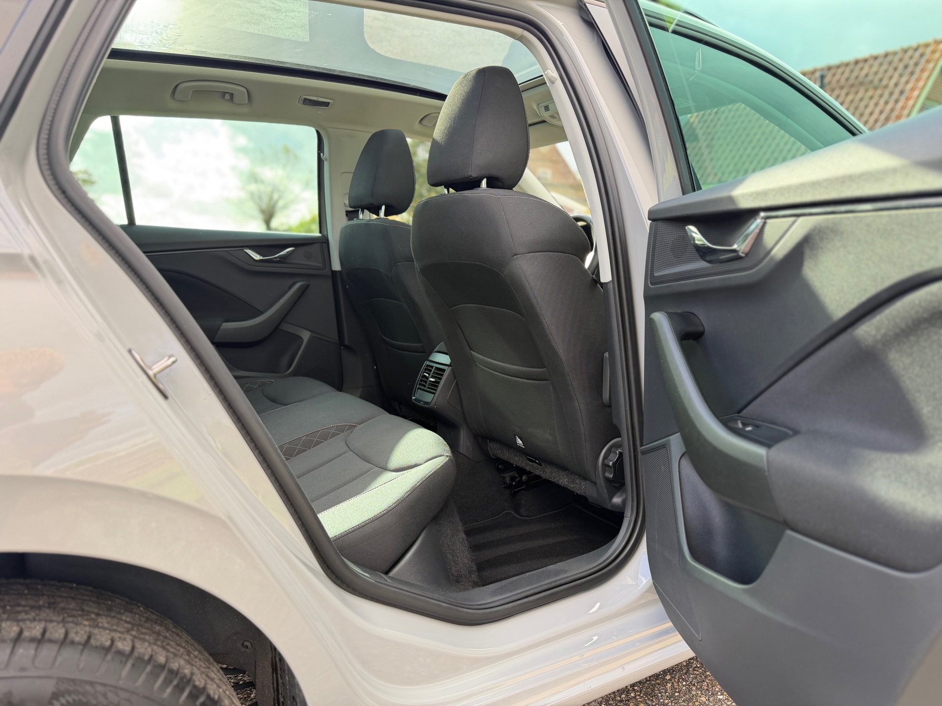 Skoda Kamiq 1.0 TSI Ambition (2020), foto 20