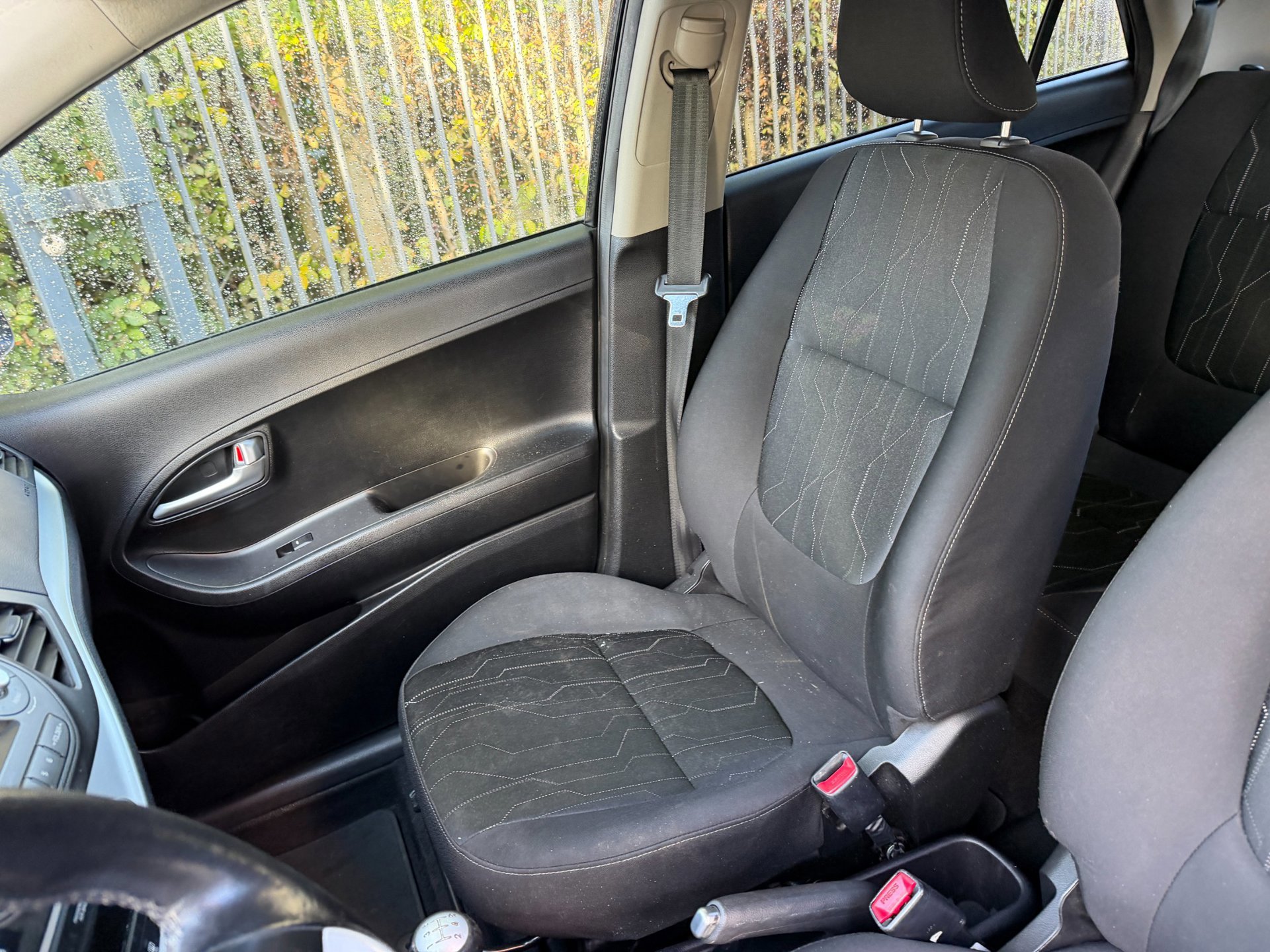 Kia Picanto 1.0 CVVT DynamicLine (2016), foto 24