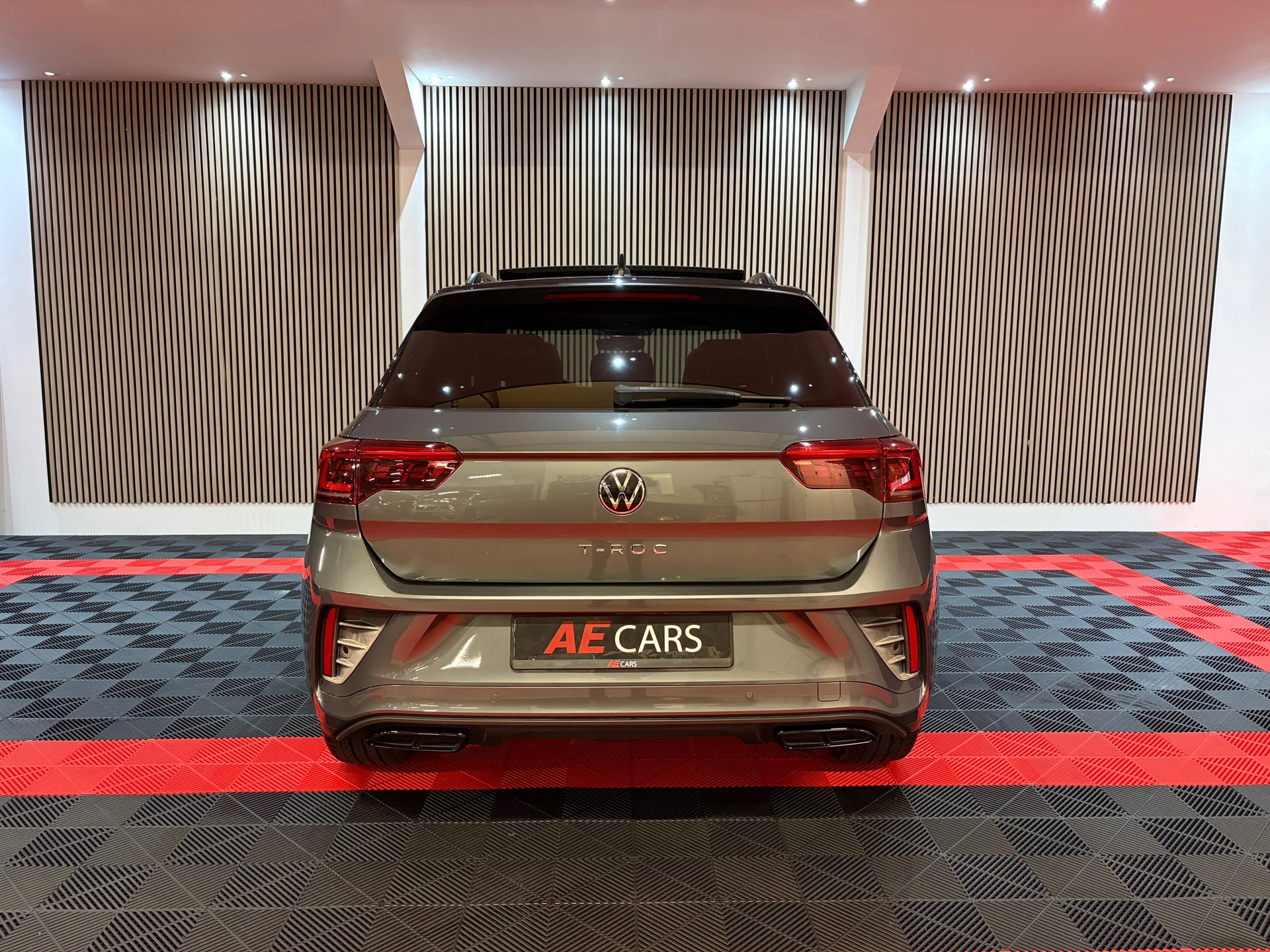 Volkswagen T-Roc 1.5 TSI R-Line Business (2022), foto 14
