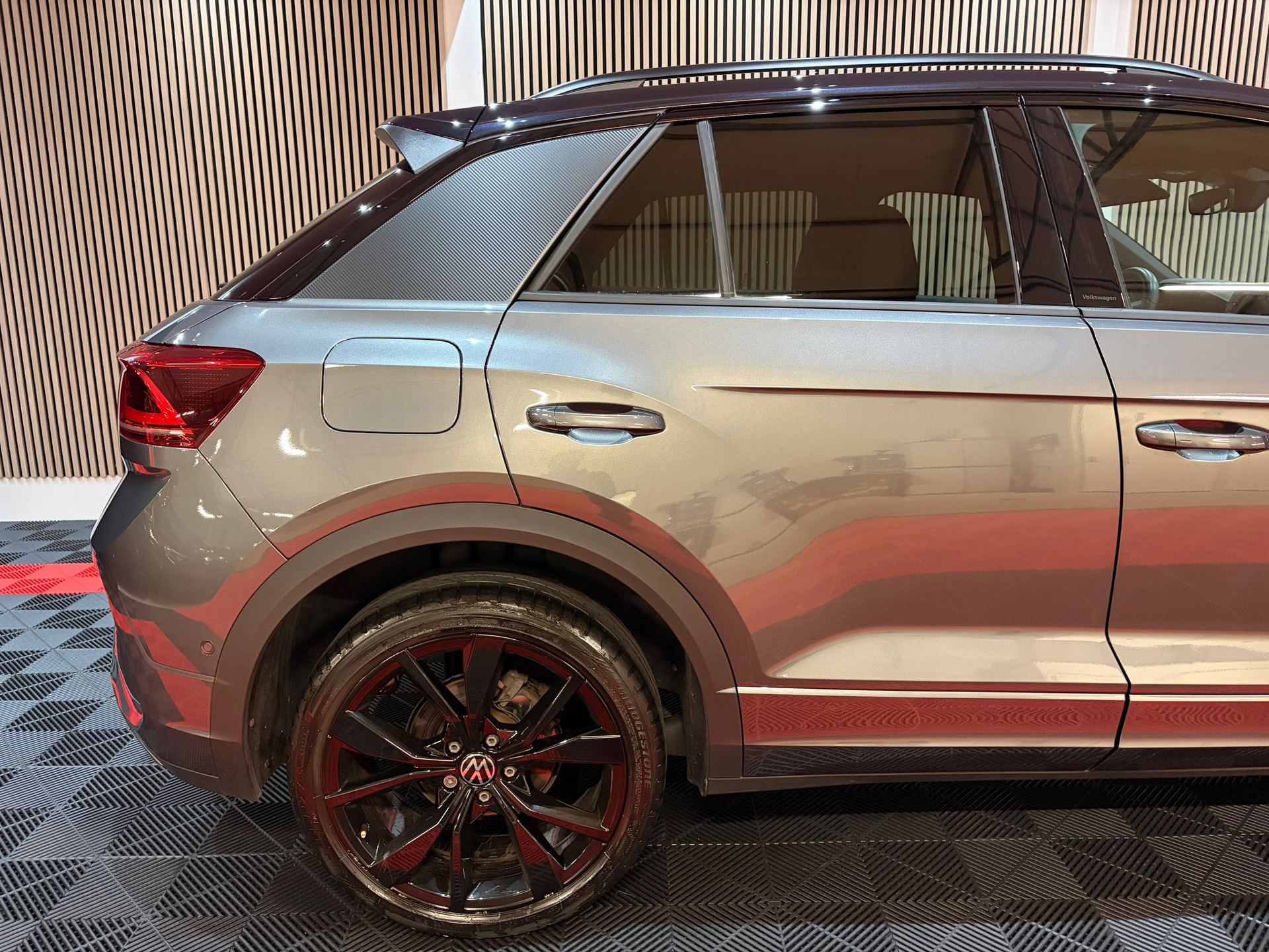 Volkswagen T-Roc 1.5 TSI R-Line Business (2022), foto 4