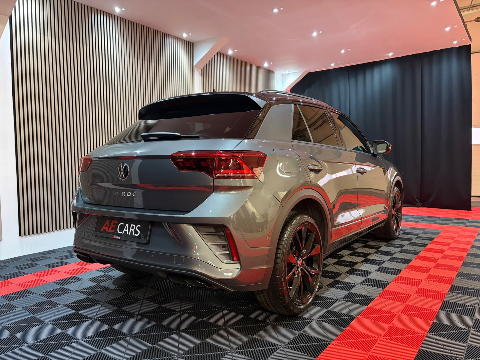 Volkswagen T-Roc 1.5 TSI R-Line Business (2022), foto 5