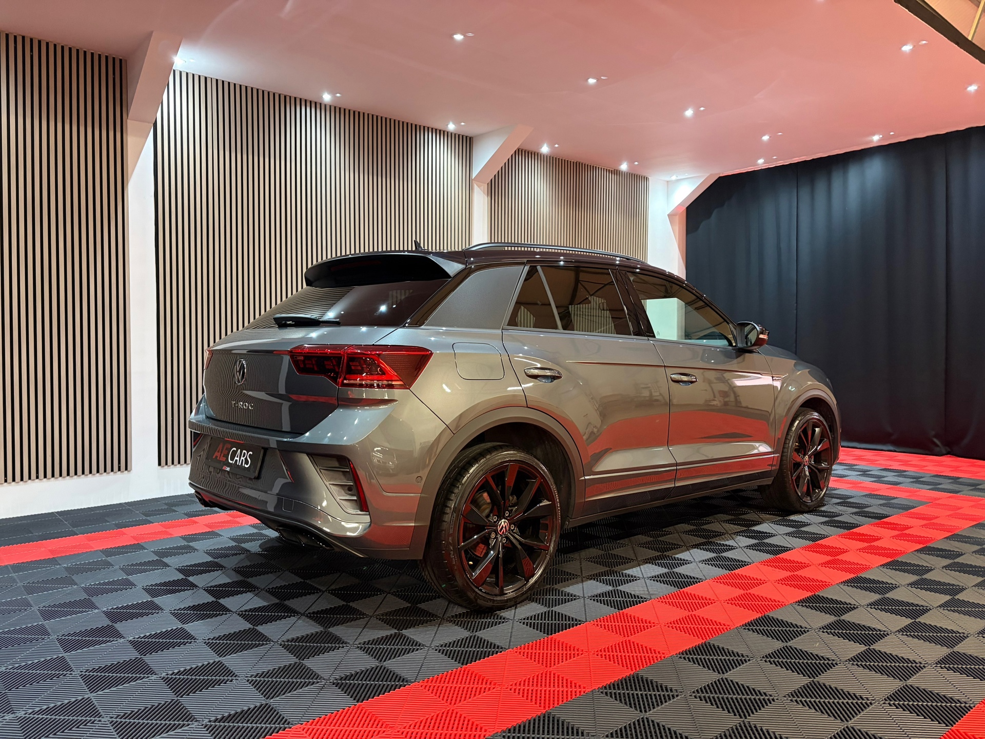 Volkswagen T-Roc 1.5 TSI R-Line Business (2022), foto 6