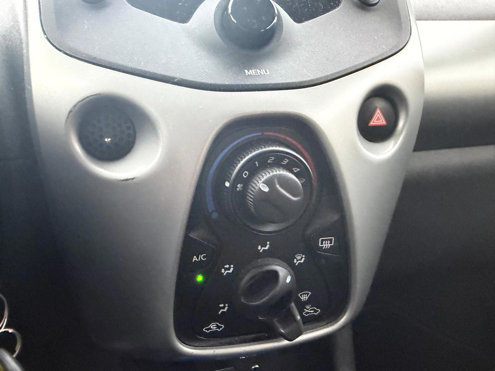 Peugeot 108 1.0 e-VTi Active (2017), foto 22