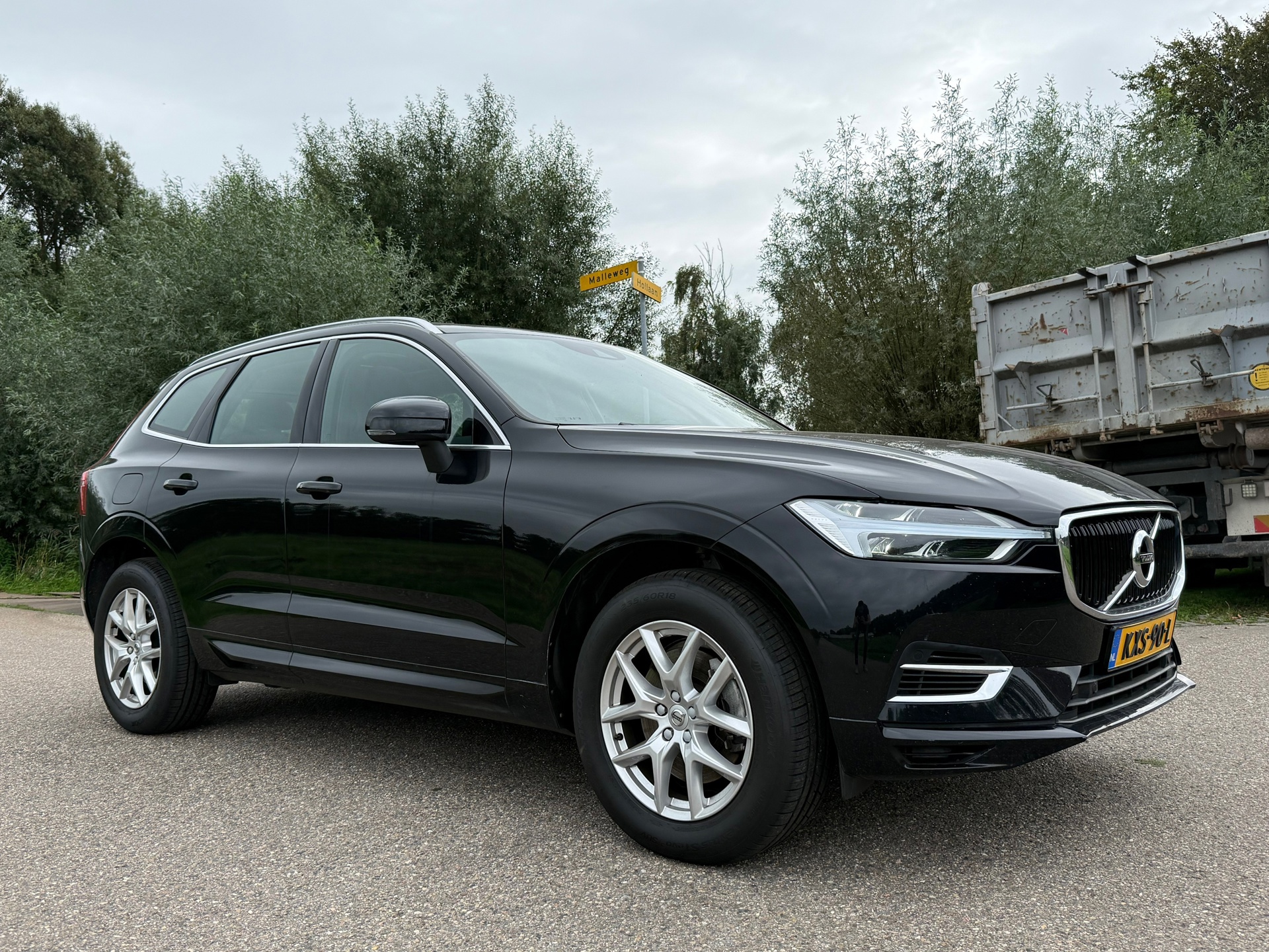 Volvo XC60 2.0 T8 Twin Engine AWD Momentum Pro (2020), foto 32