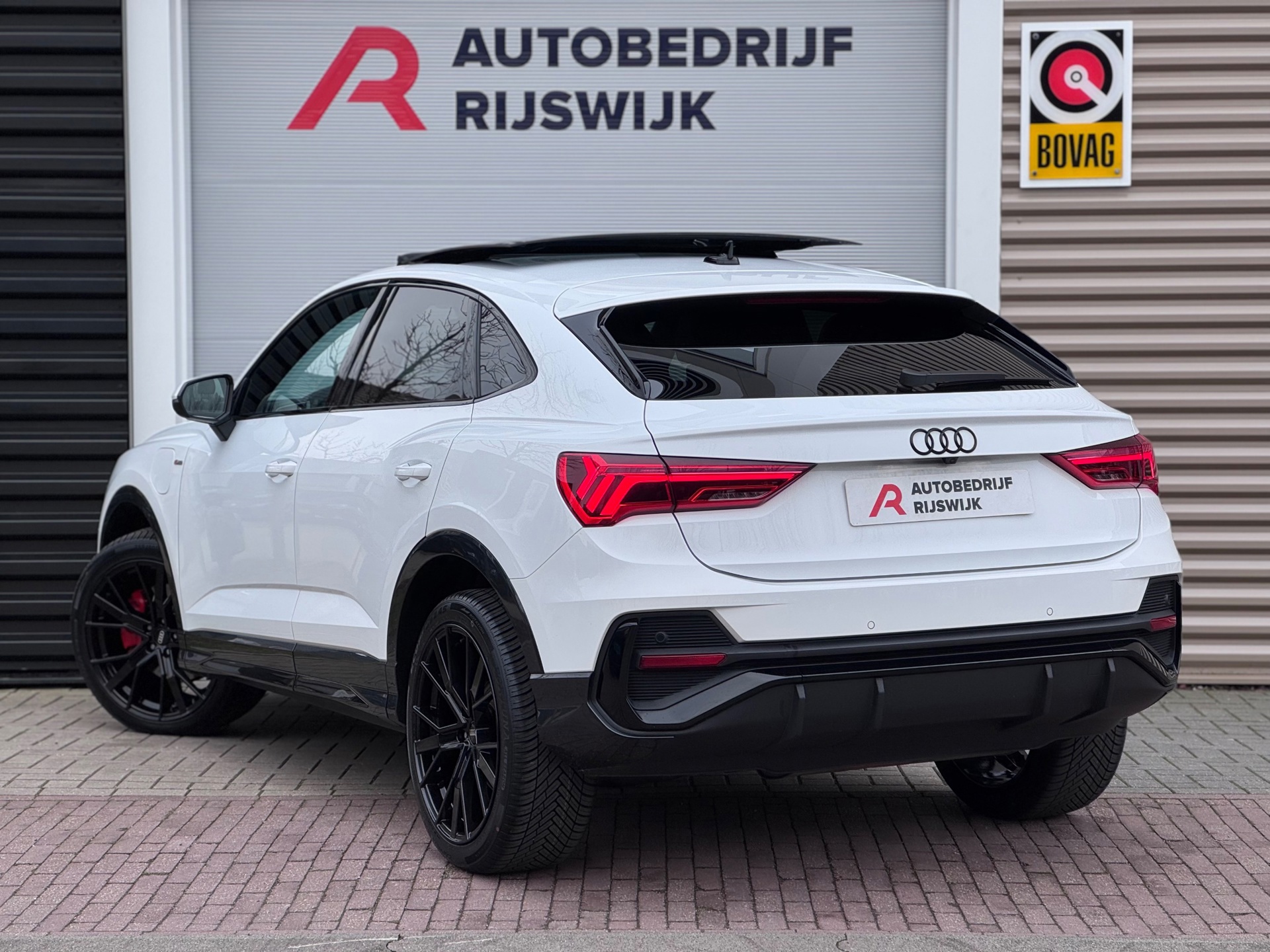 Audi Q3 Sportback 45 TFSI e S Edition (2023), foto 3