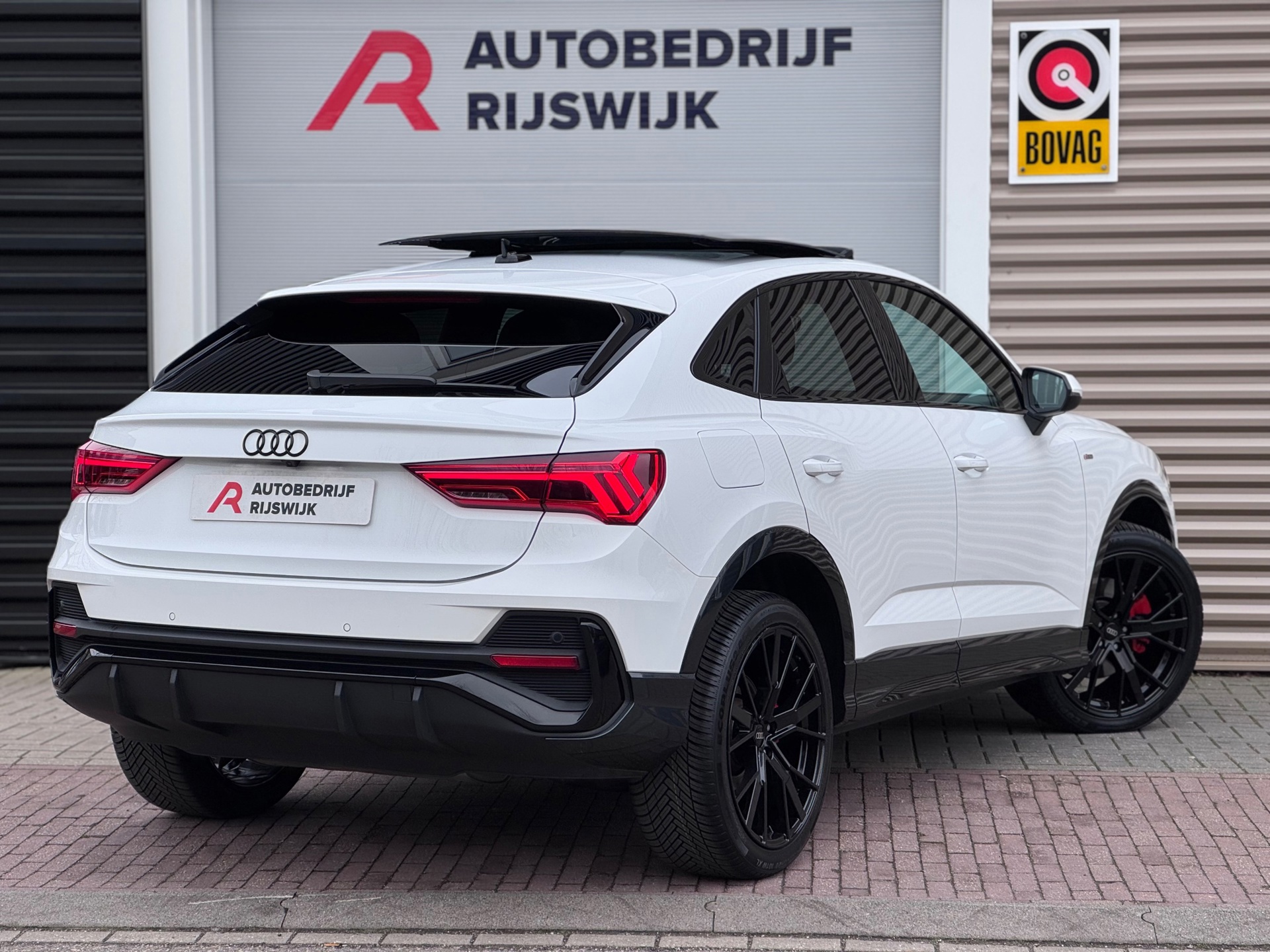 Audi Q3 Sportback 45 TFSI e S Edition (2023), foto 4