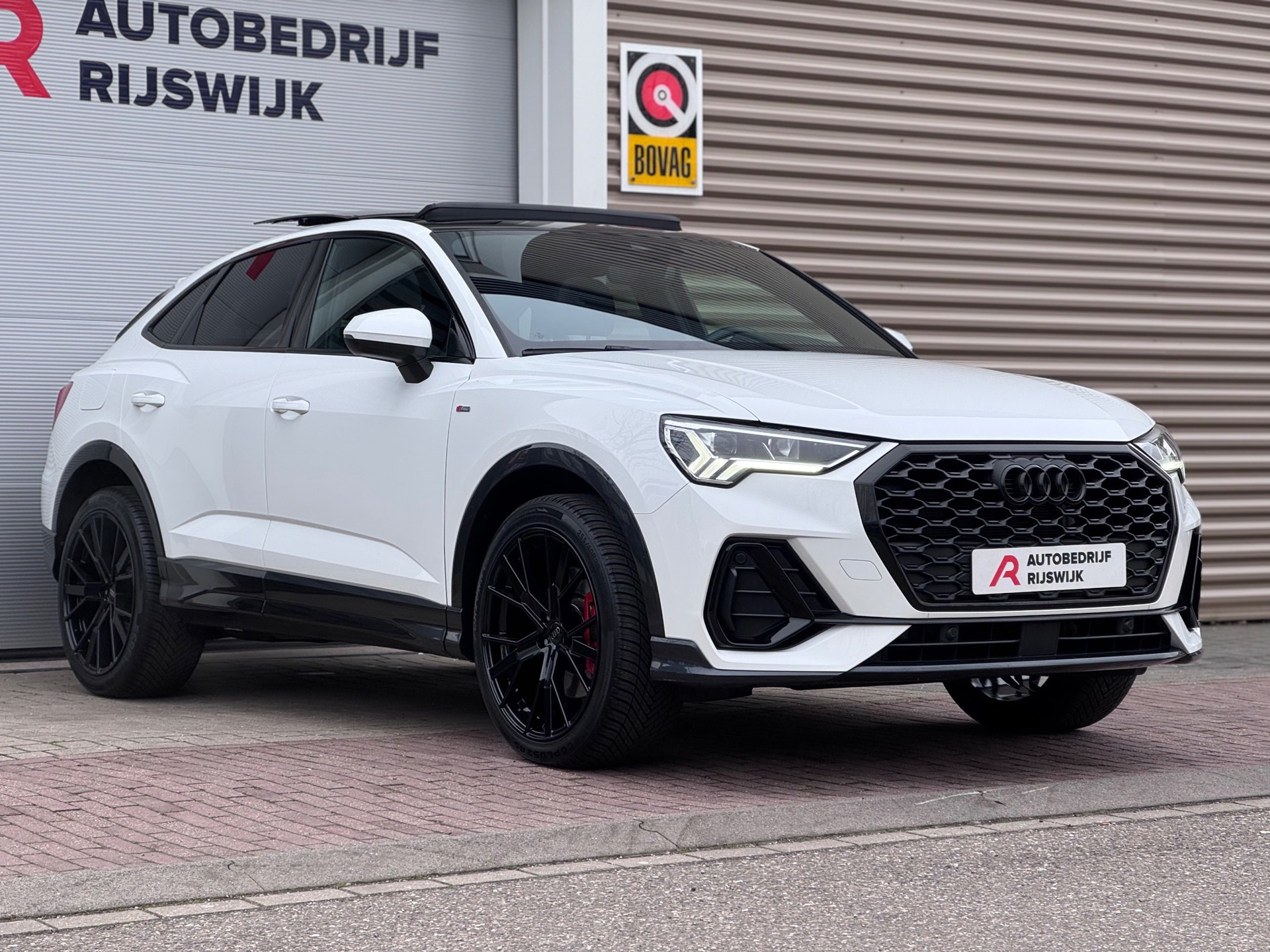 Audi Q3 Sportback 45 TFSI e S Edition (2023), foto 9