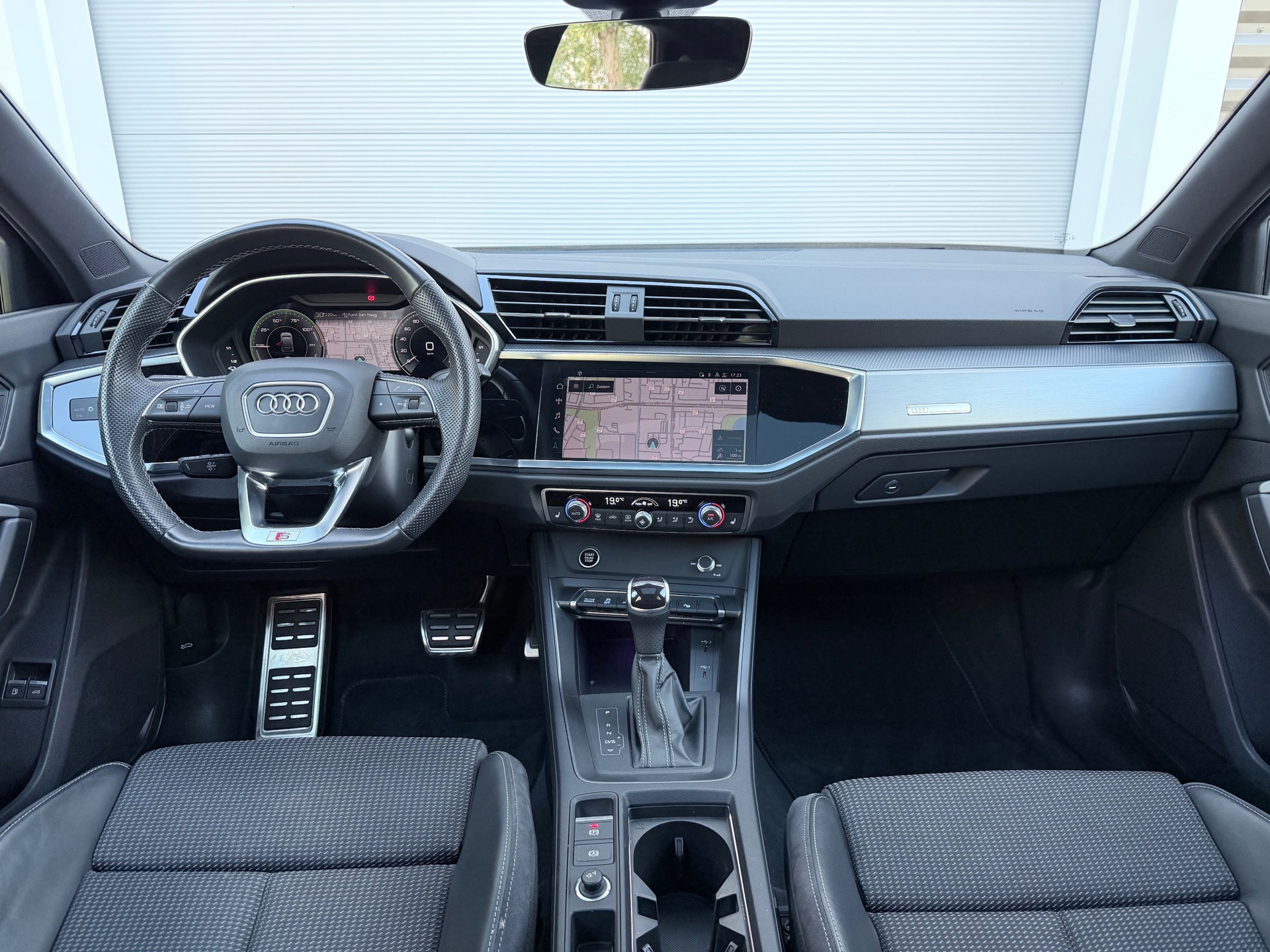 Audi Q3 Sportback 45 TFSI e S Edition (2023), foto 10