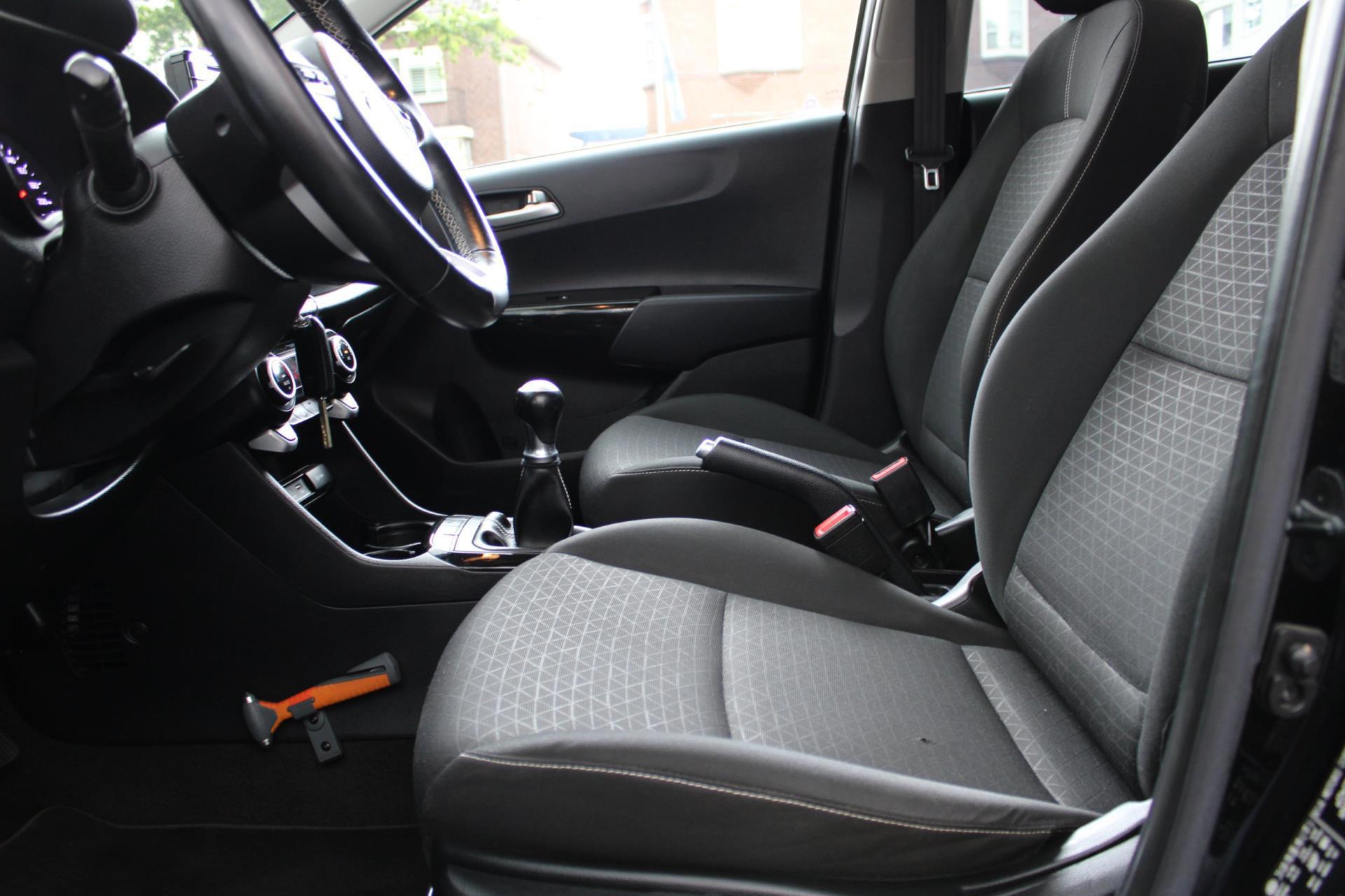 Kia Picanto 1.0 CVVT First Edition (2017), foto 6