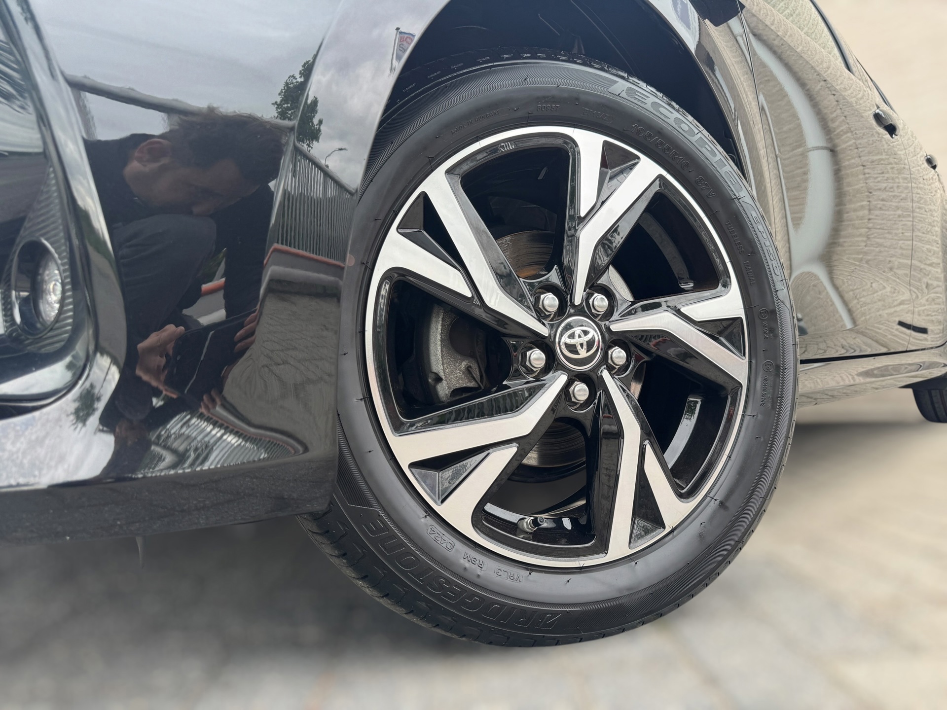 Toyota Yaris 1.5 VVT-i First Edition (2024), foto 3