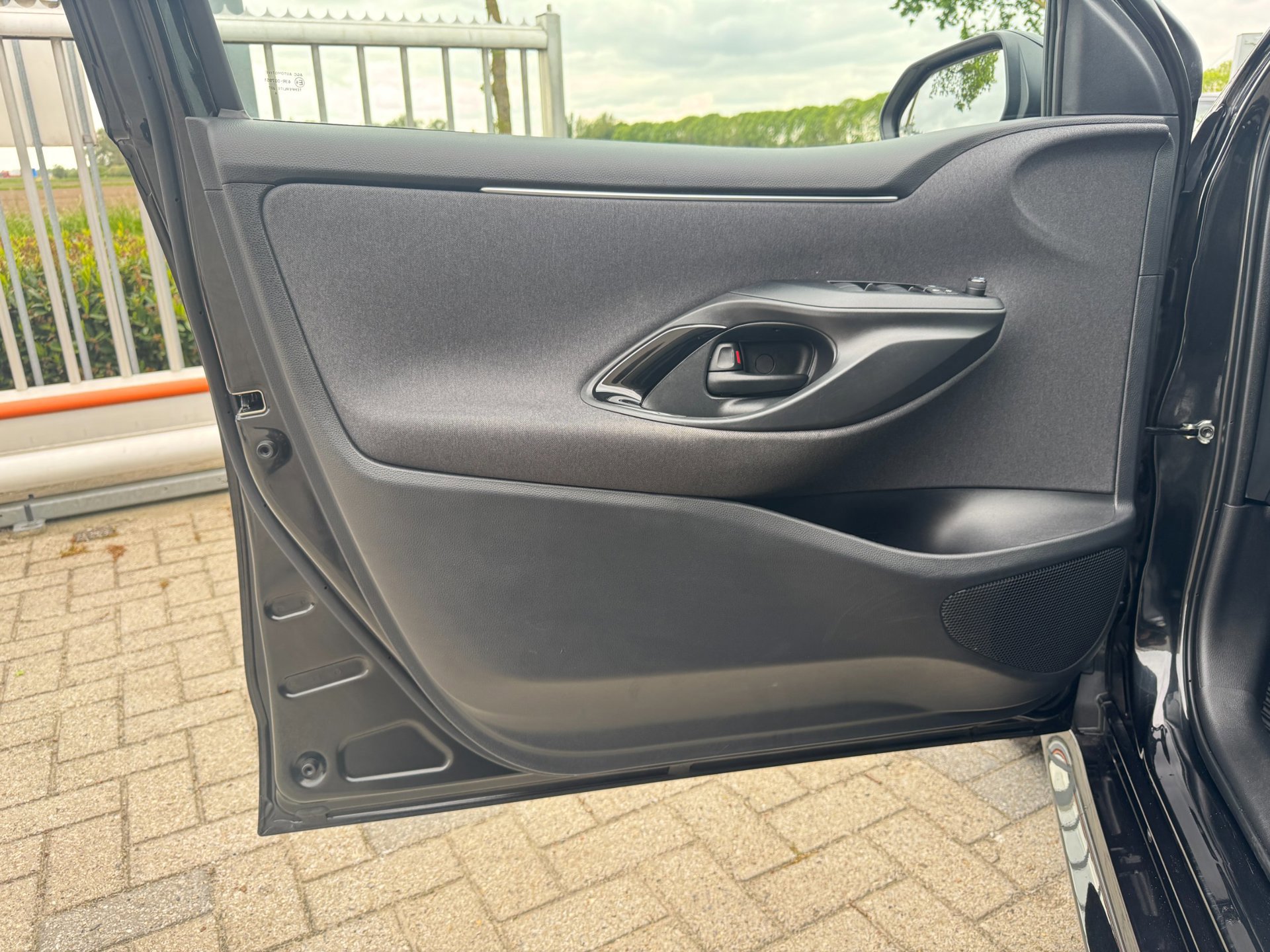 Toyota Yaris 1.5 VVT-i First Edition (2024), foto 10