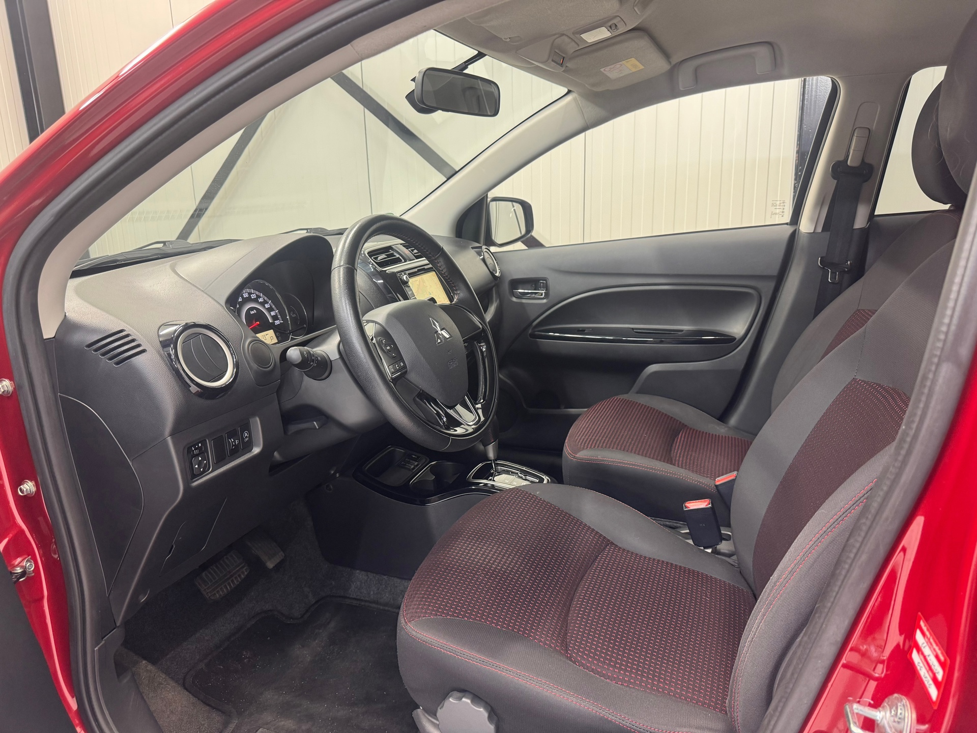 Mitsubishi Space Star 1.2 Instyle (2020), foto 3