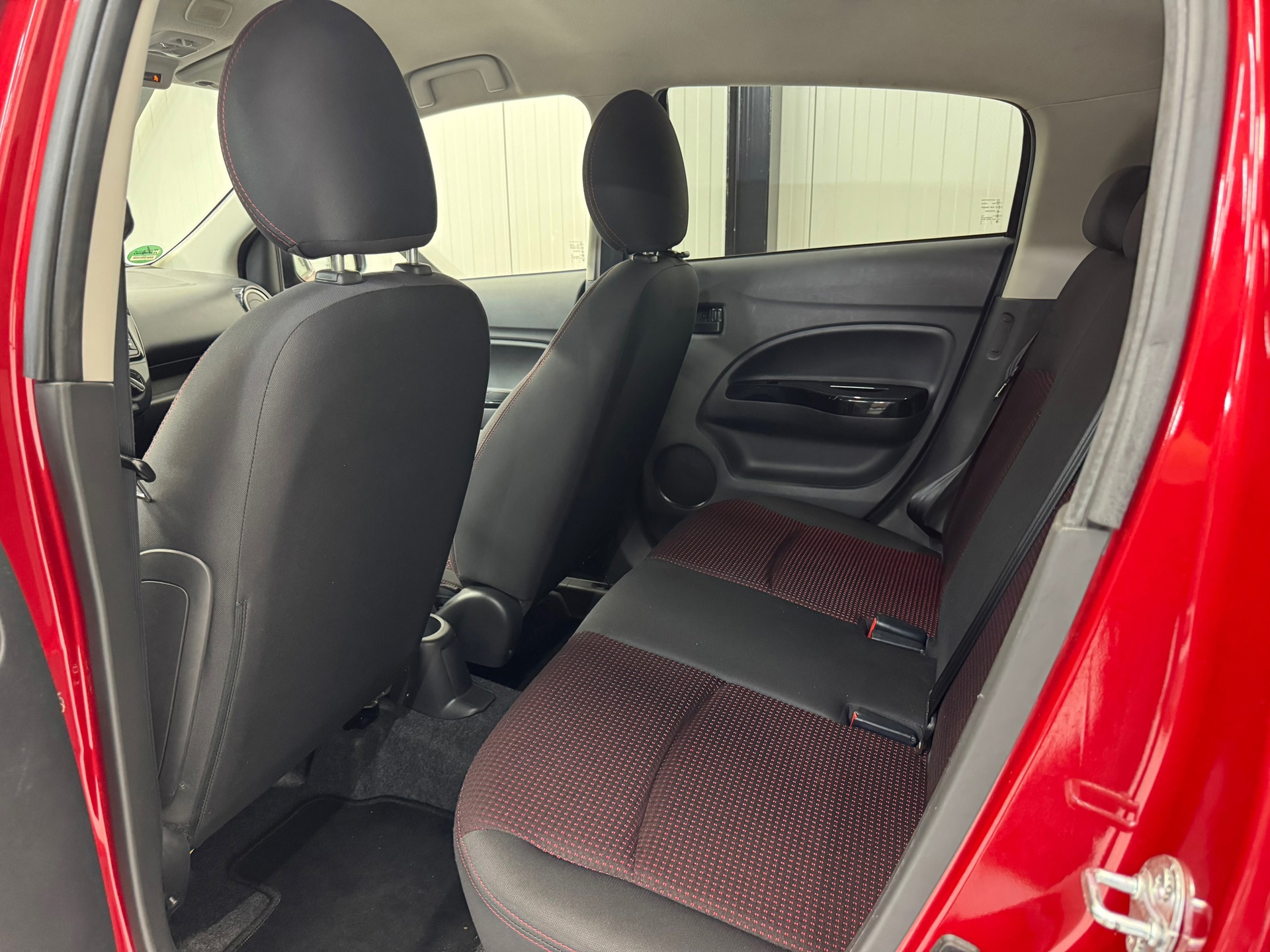 Mitsubishi Space Star 1.2 Instyle (2020), foto 25